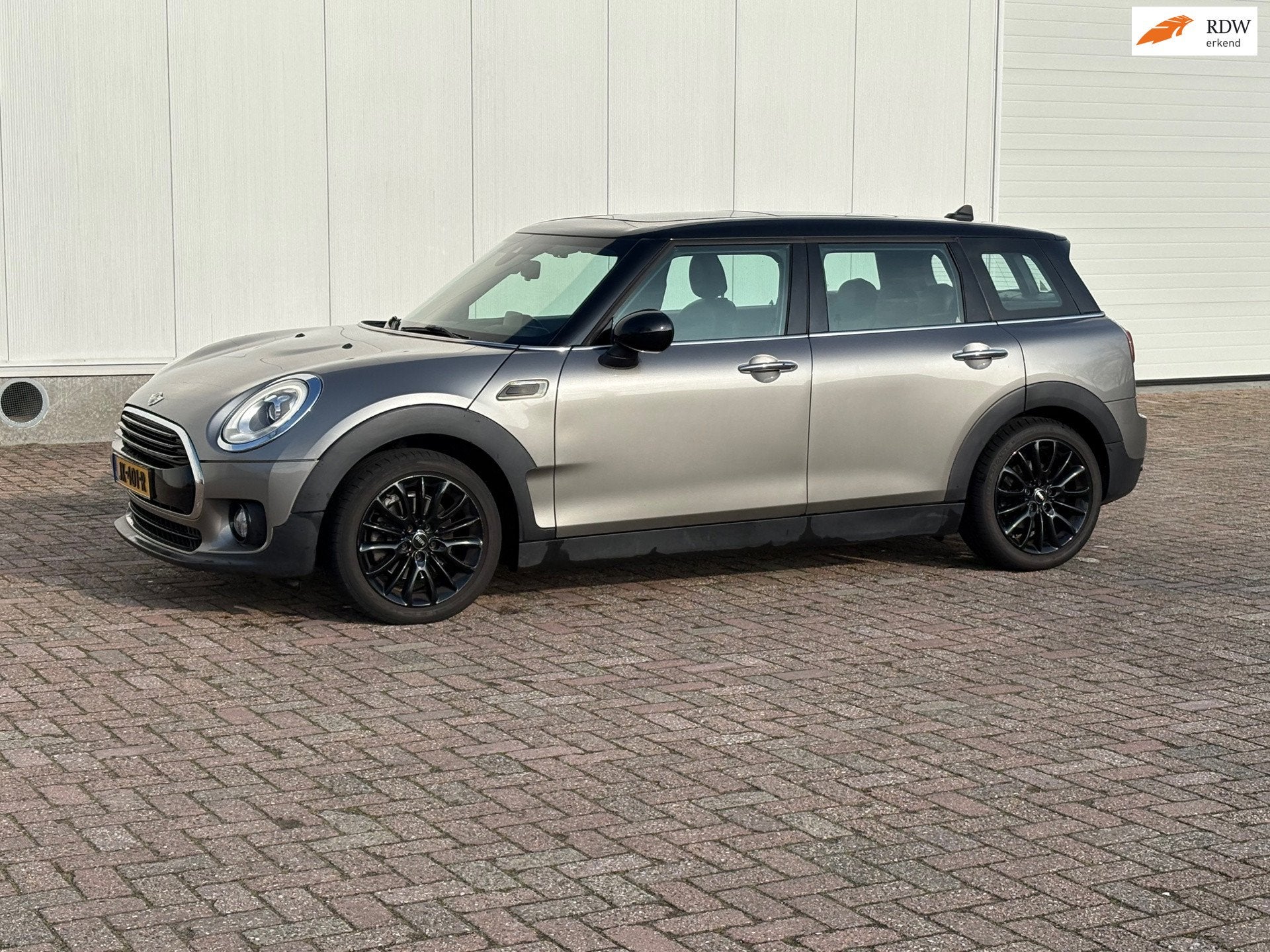 Mini Mini Clubman 1.5 Cooper Chili FULL OPTIONS!, Auto's, Mini, Start-stop-systeem, 136 pk, Gebruikt, 19 km/l