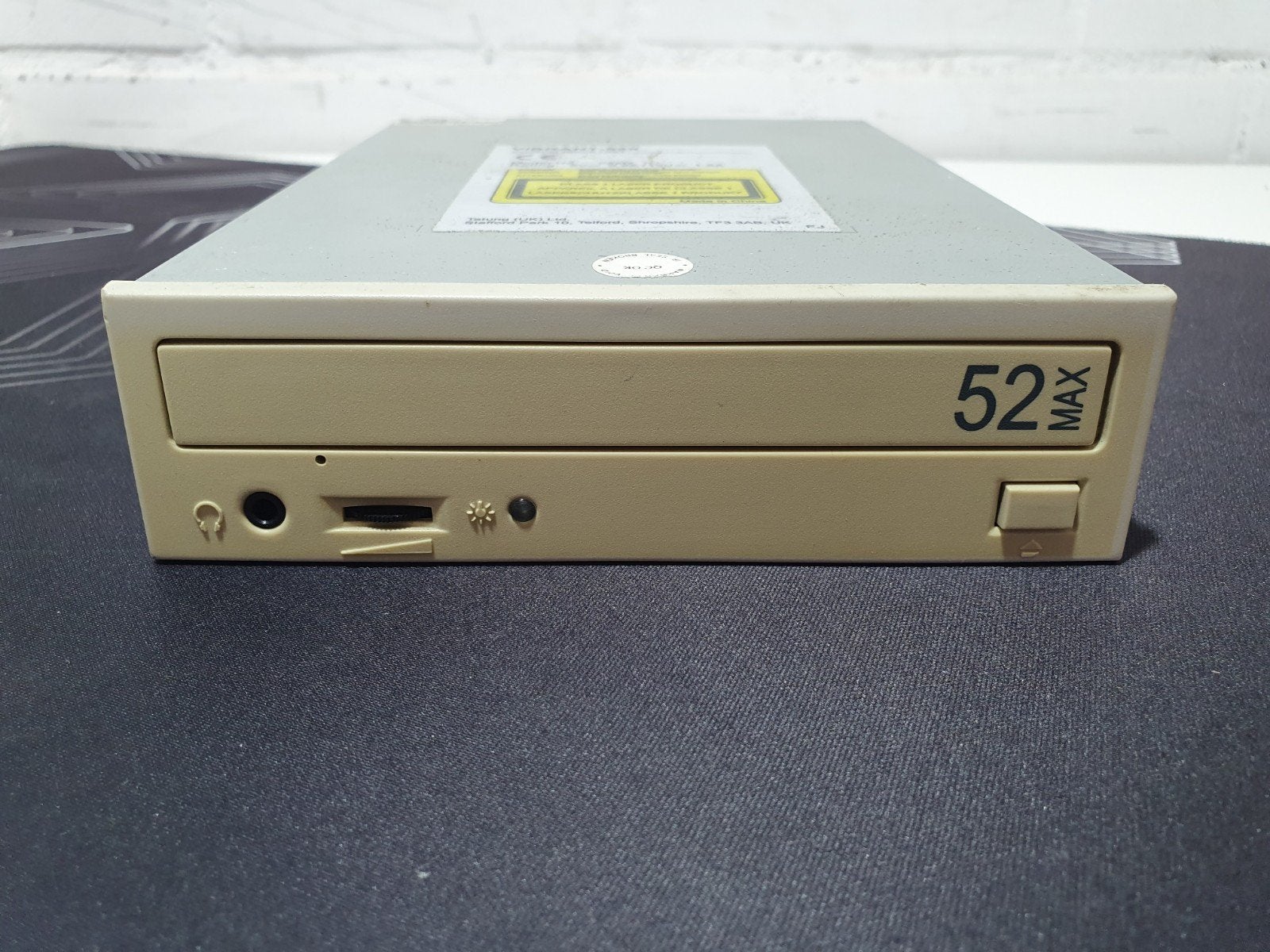 Tatung Vibrant-52X CD-ROM drive IDE – vintage, Intern, ., Ophalen of Verzenden, Zo goed als nieuw