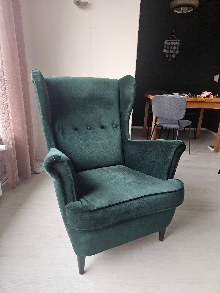 Groene stoel IKEA fluweel, Ophalen, Zo goed als nieuw, Overige kleuren, Warm en comfortabel, landelijk.