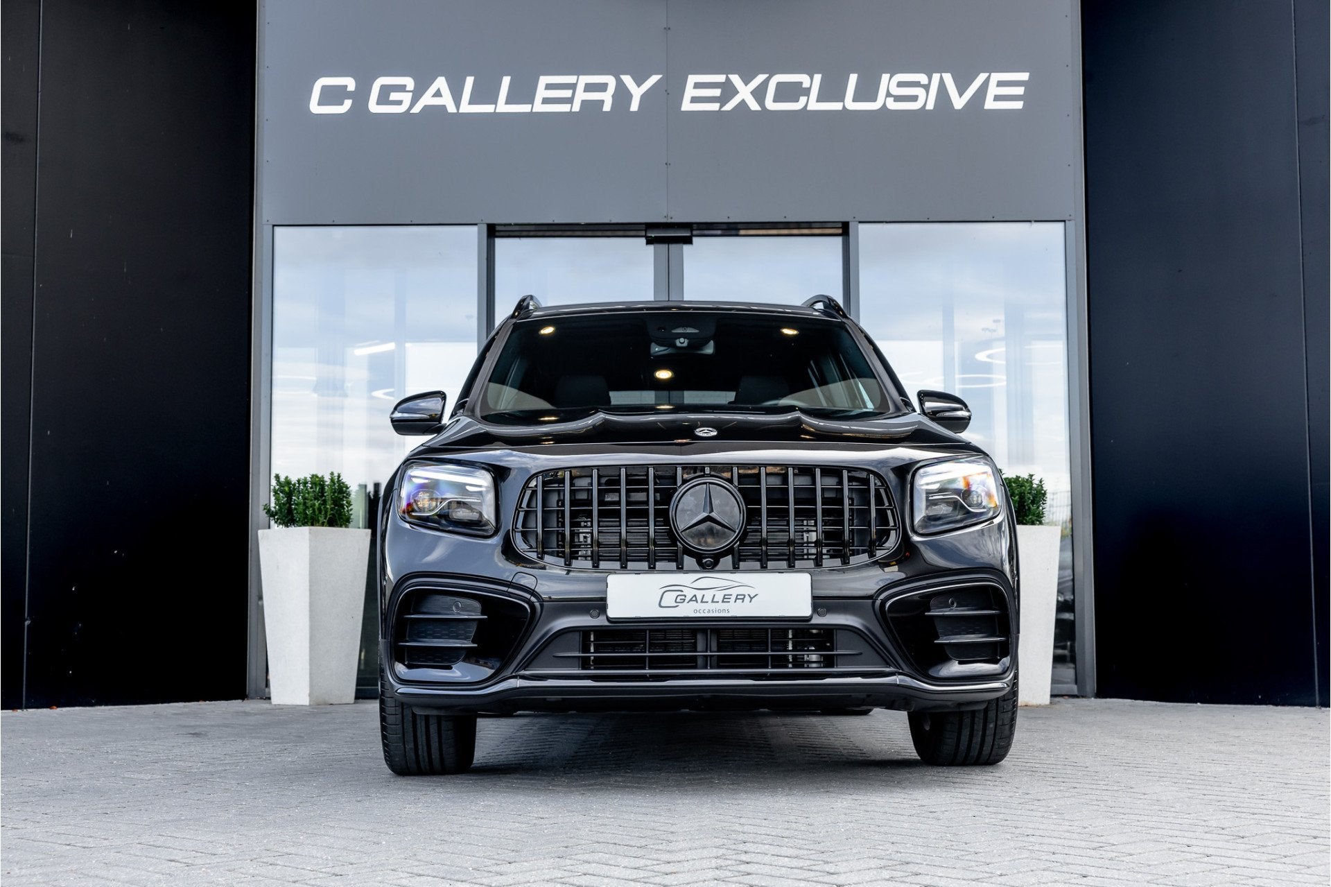 Mercedes-Benz GLB 180 Business Solution AMG 7p. - Panorama |, Dealer onderhouden, Gebruikt, Zwart, 4 cilinders