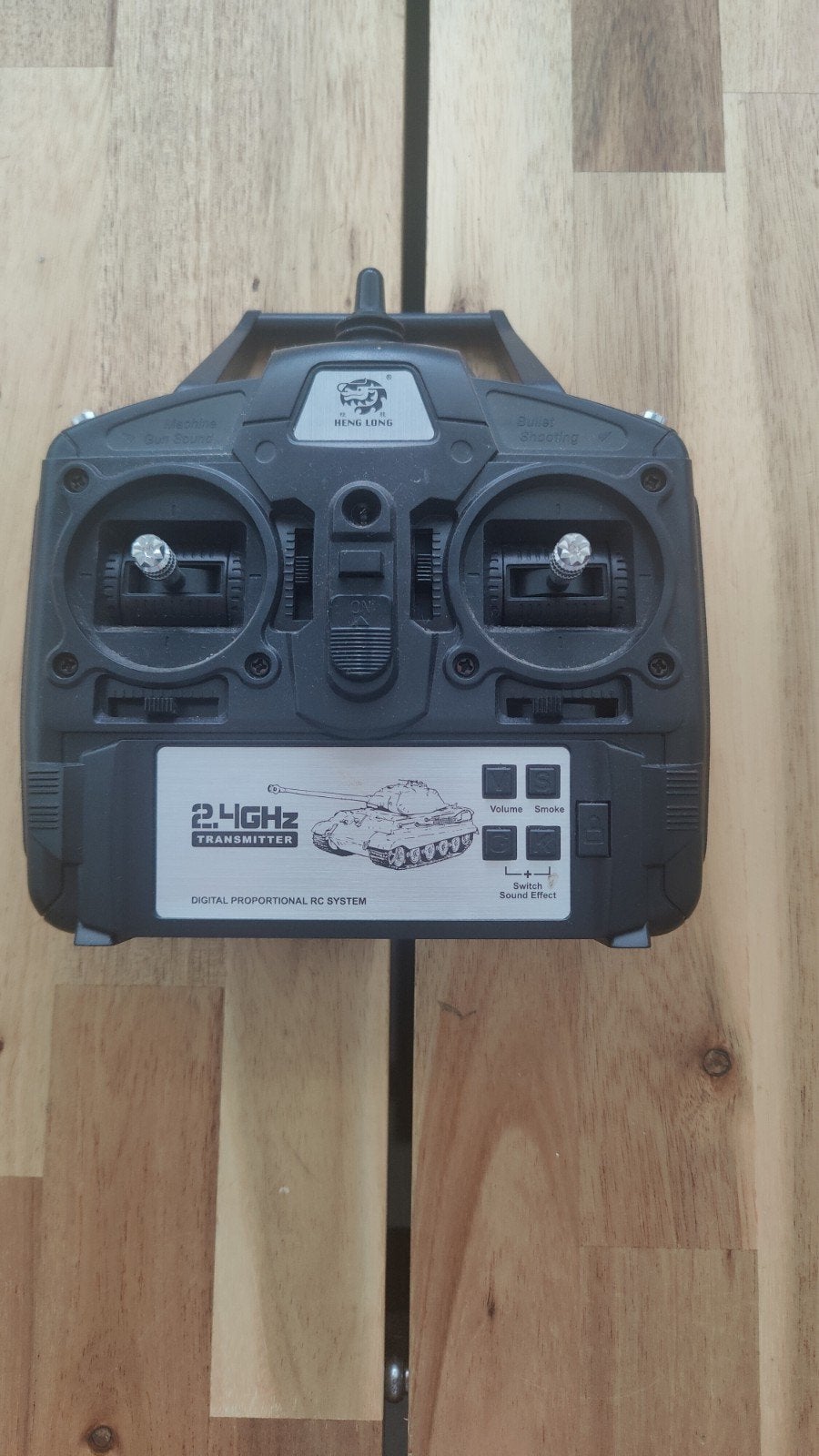 Heng long controller zender 2.4 GHz Torro, Ophalen of Verzenden, Gebruikt