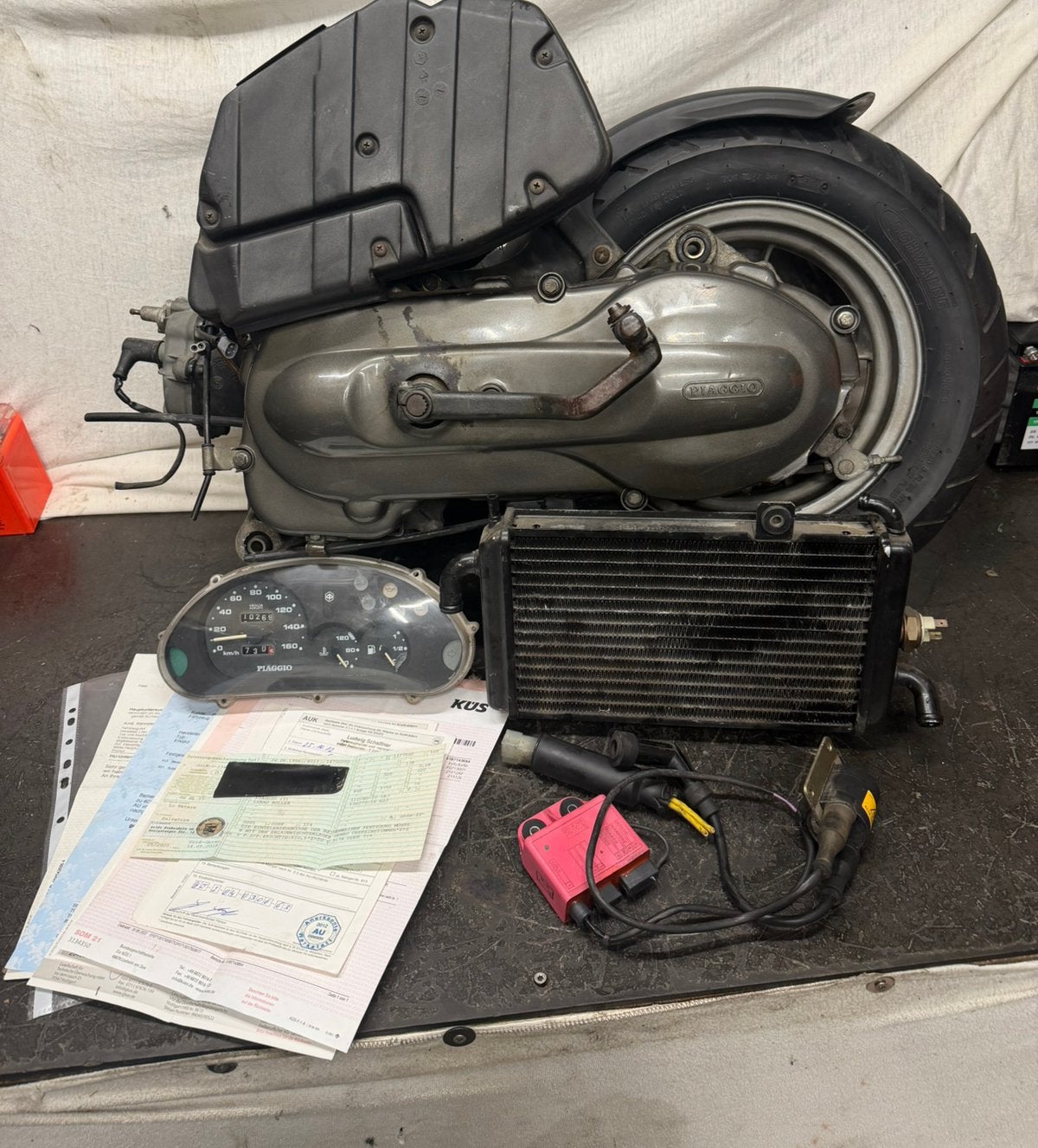 Hexagon 125cc blok met papieren weinig km, Motoren, Ophalen of Verzenden