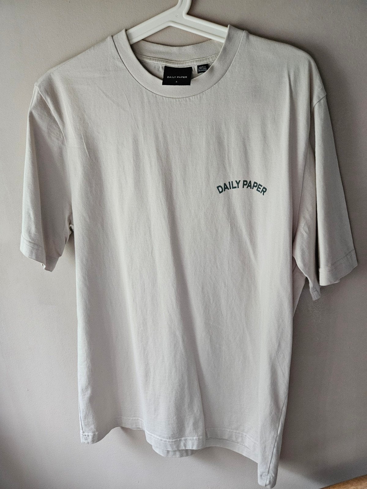 Daily Paper T-shirt, Beige, Ophalen of Verzenden, Zo goed als nieuw, Daily Paper