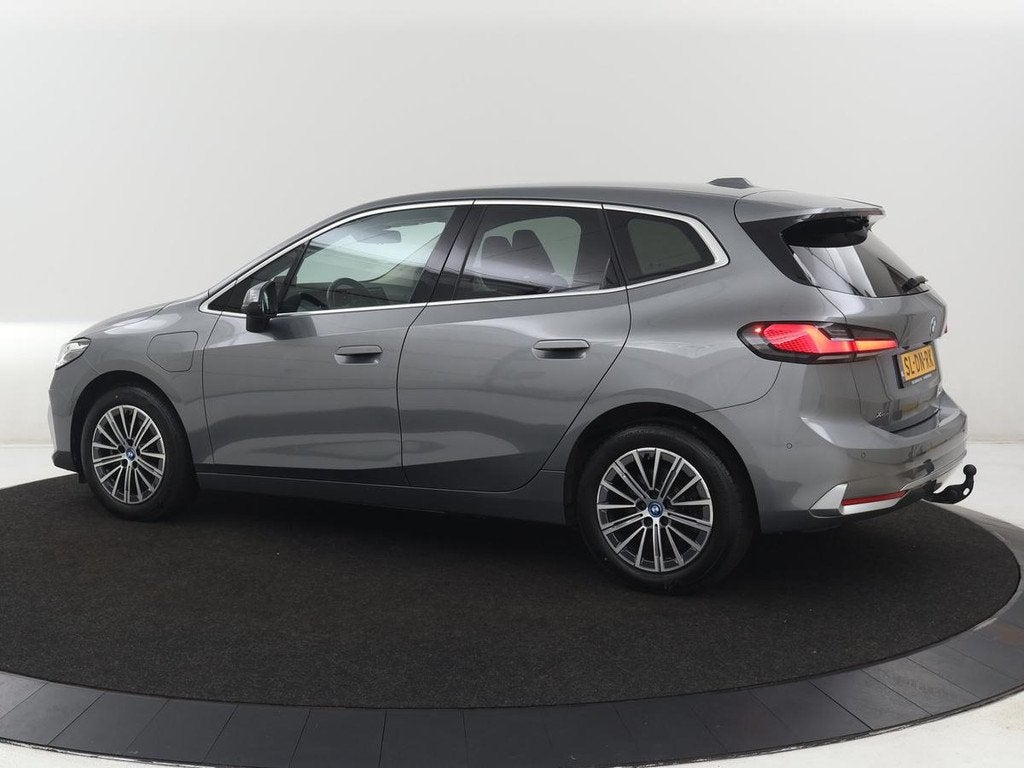 BMW 2-serie Active Tourer 225e xDrive Luxury Line | SOH 95,1, Auto's, Automaat, 1800 kg, Gebruikt, 16 kWh