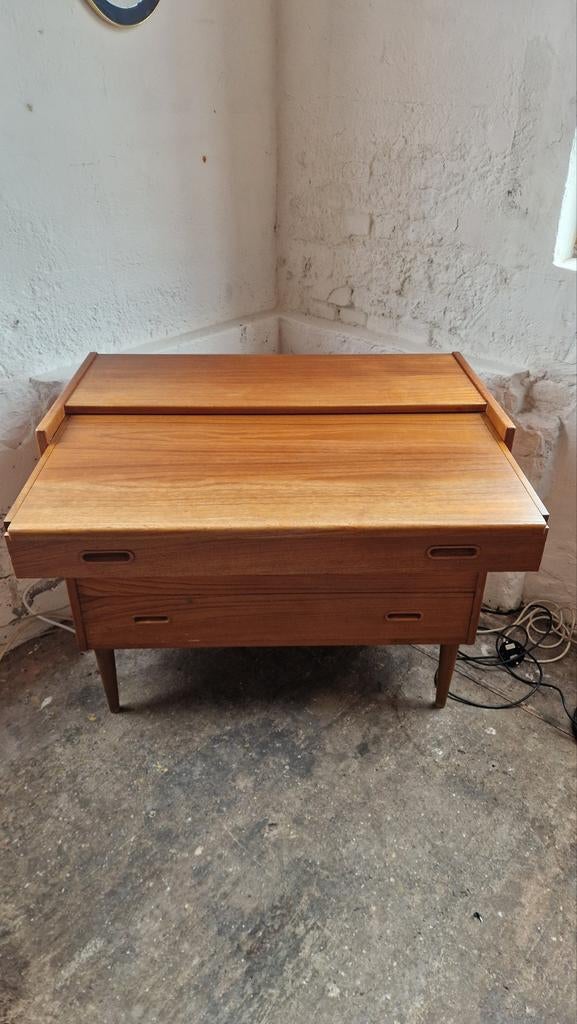 Vintage Deesn design ladekast met kaptafel en spiegel, Ophalen, Gebruikt, Teakhout, 50 tot 100 cm