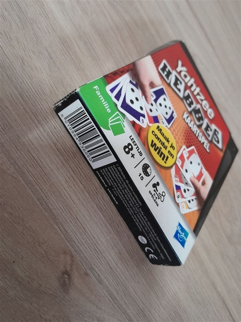 Yahtzee hebbes kaartspel - s3646, Hobby en Vrije tijd, Gezelschapsspellen | Bordspellen, Verzenden, Zo goed als nieuw