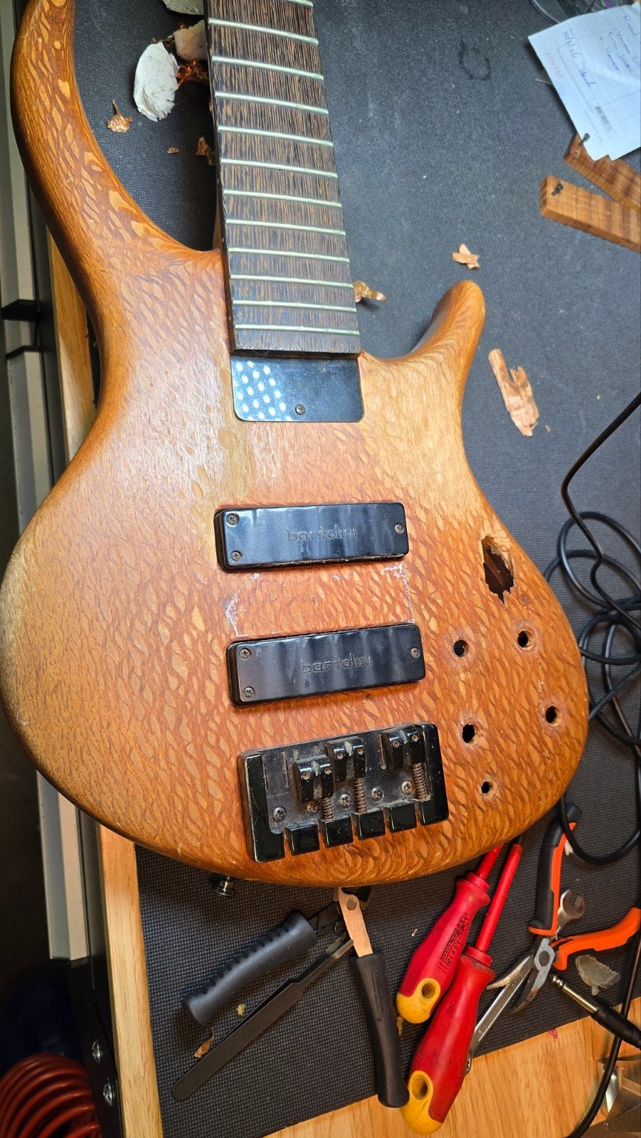 Gitaar & basgitaar reparatie | Afstellen | Refret | Upgrades, Elektrische instrumenten