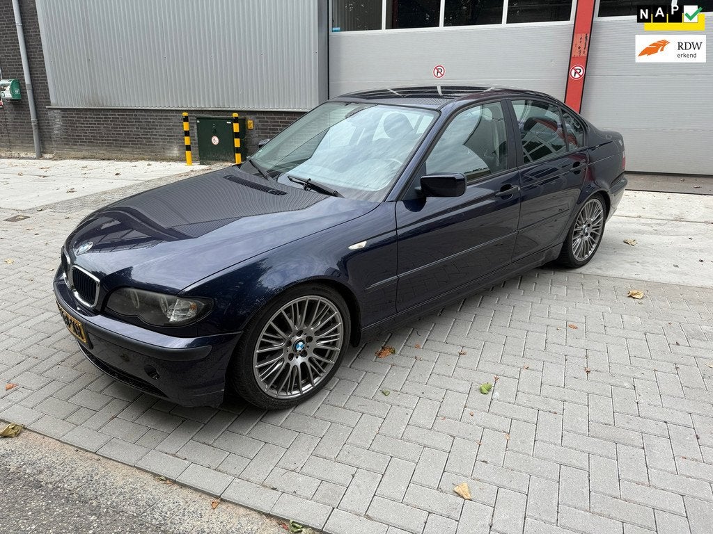 BMW 3-serie 318i Executive, Auto's, BMW, Achterwielaandrijving, Blauw, Bedrijf, Handgeschakeld