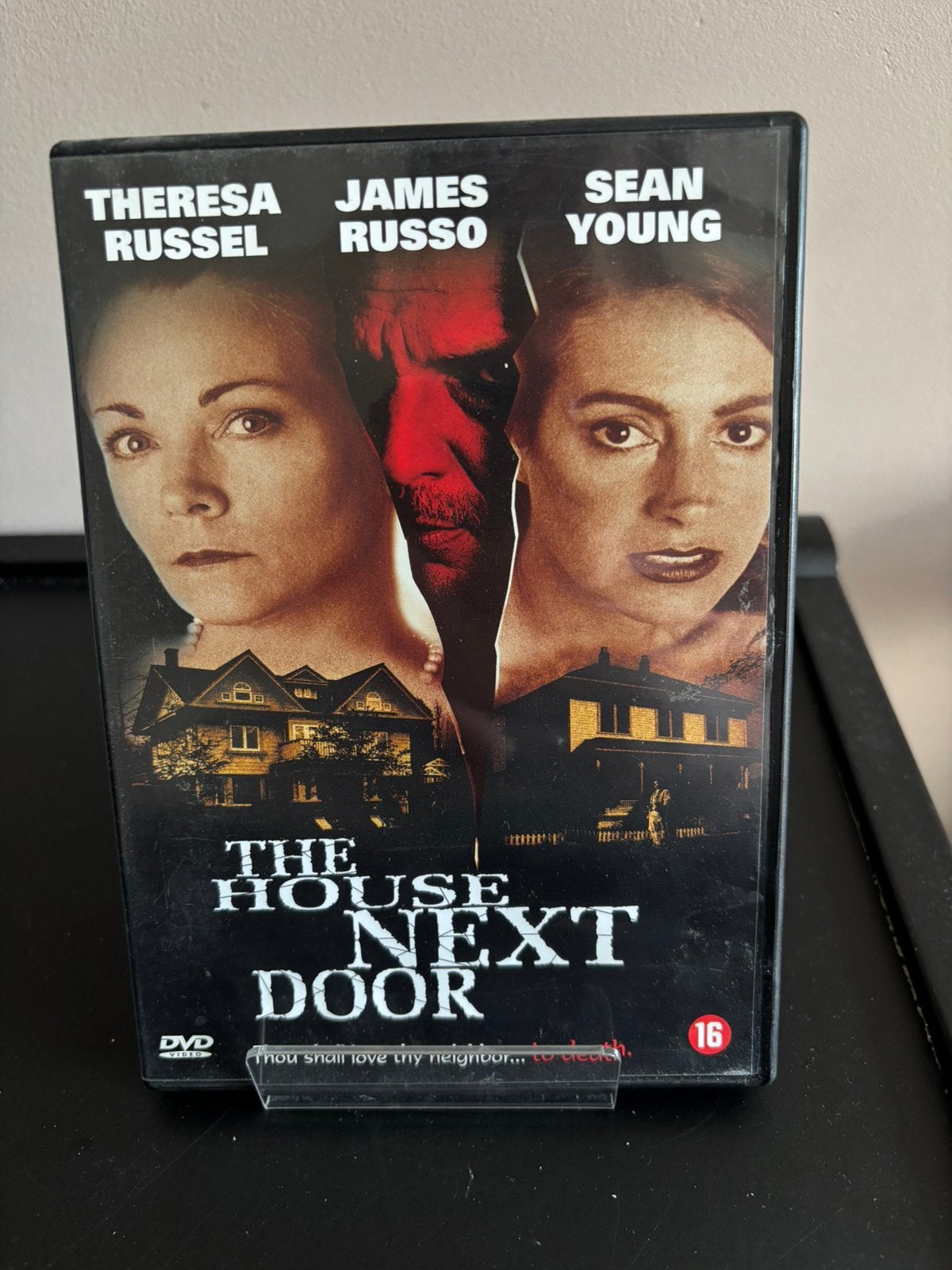 The House Next Door, Vanaf 16 jaar, Ophalen of Verzenden, Zo goed als nieuw