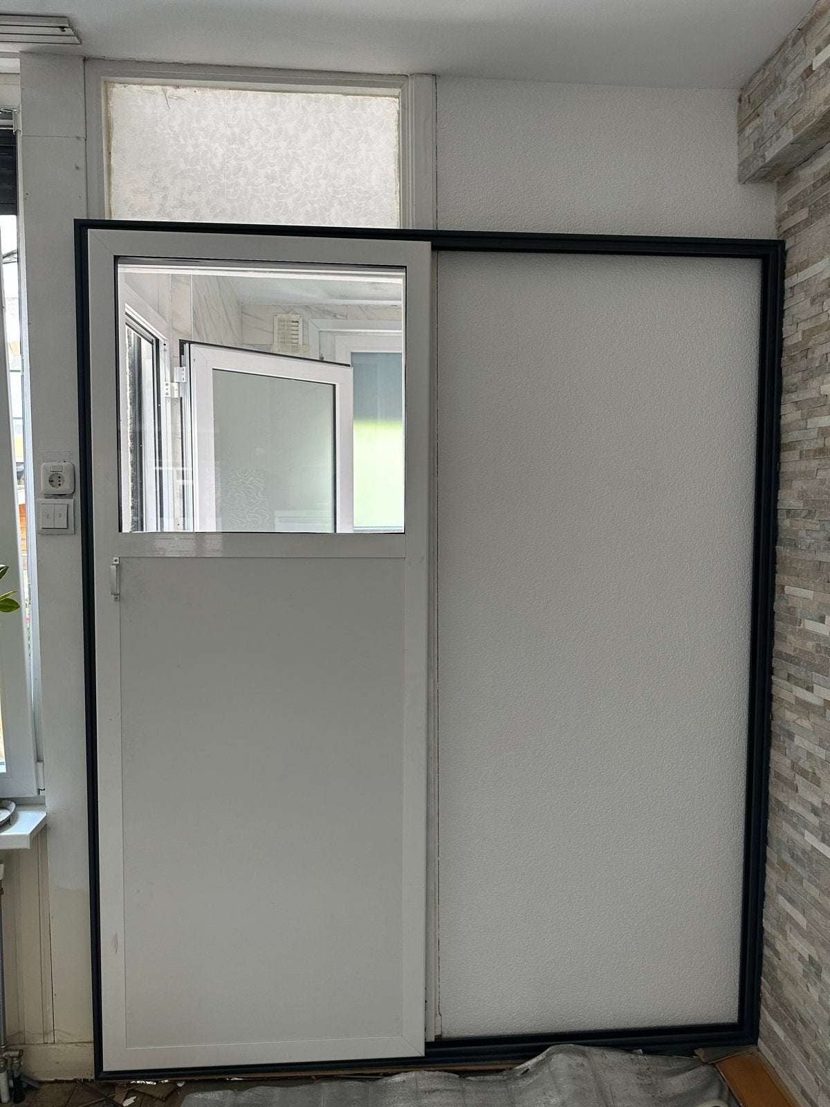 Witte kunststof schuifdeur met glas en vast paneel, Doe-het-zelf en Verbouw, Deuren en Horren, Kunststof, Binnendeur, Zo goed als nieuw