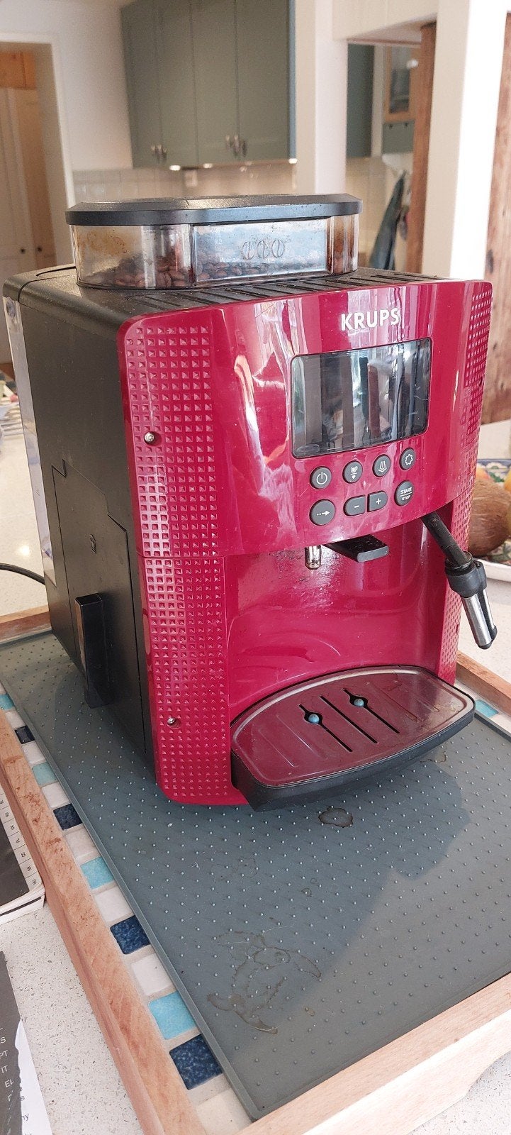 Krups bonen koffiemachine met handleiding, Witgoed en Apparatuur, Koffiezetapparaten, Ophalen, Gebruikt, Koffiemachine, Koffiebonen