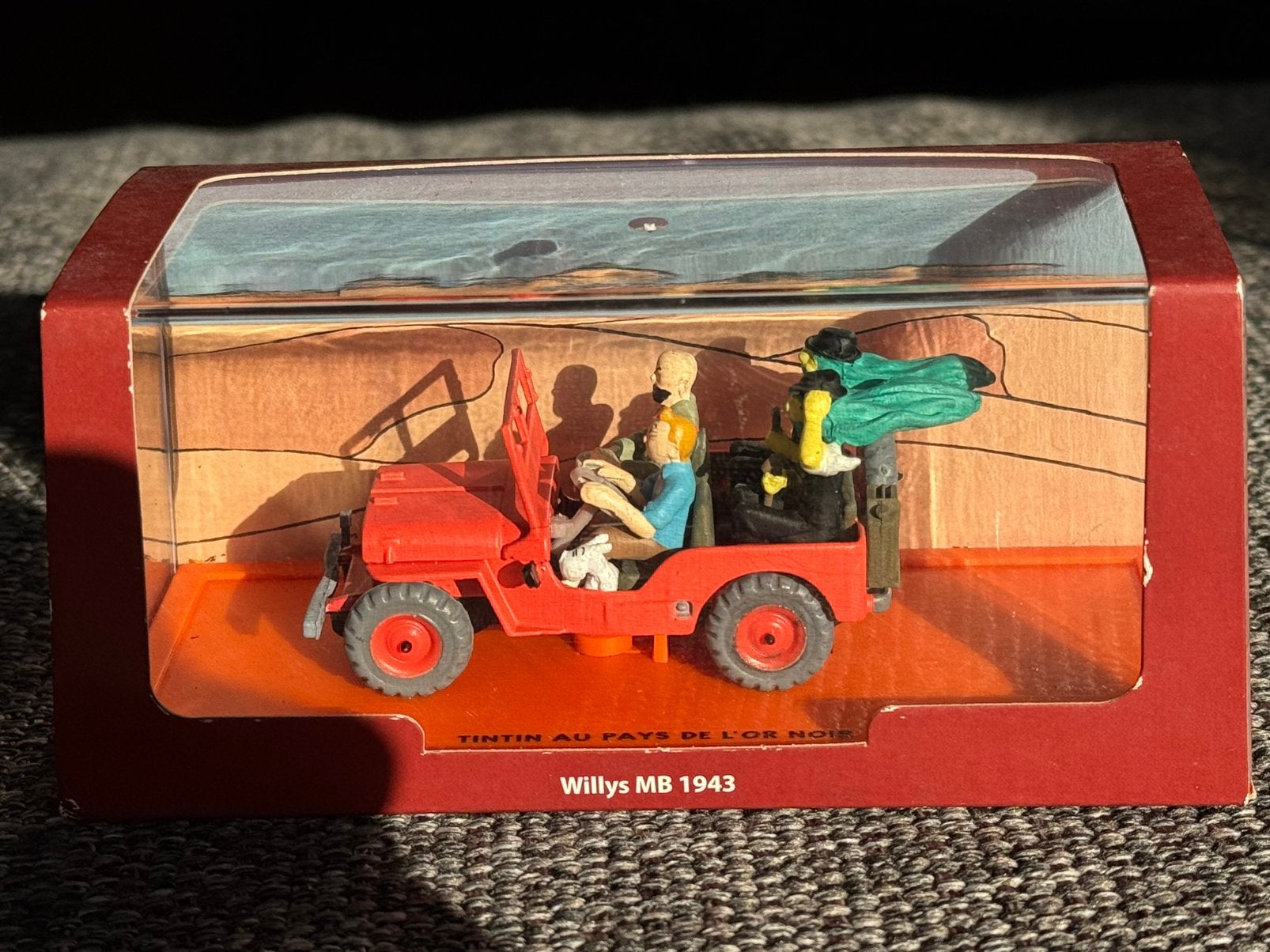 Kuifje Moulinsart auto - Kuifje en Het Zwarte Goud Willys MB, Hobby en Vrije tijd, Ophalen of Verzenden, Zo goed als nieuw, Auto