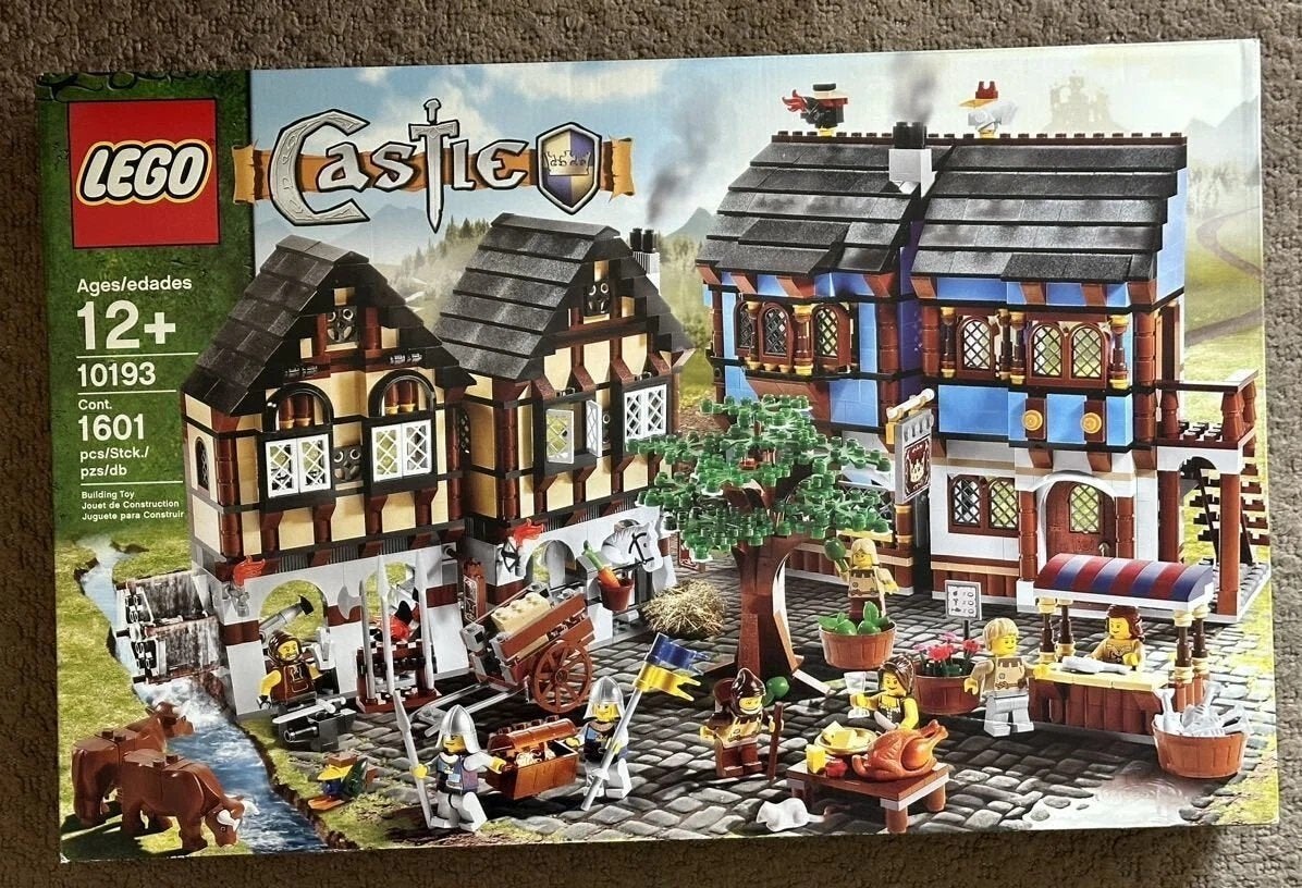 LEGO 10193 Middeleeuws Dorp -  Nieuw In Seal (zonder doos), Ophalen of Verzenden
