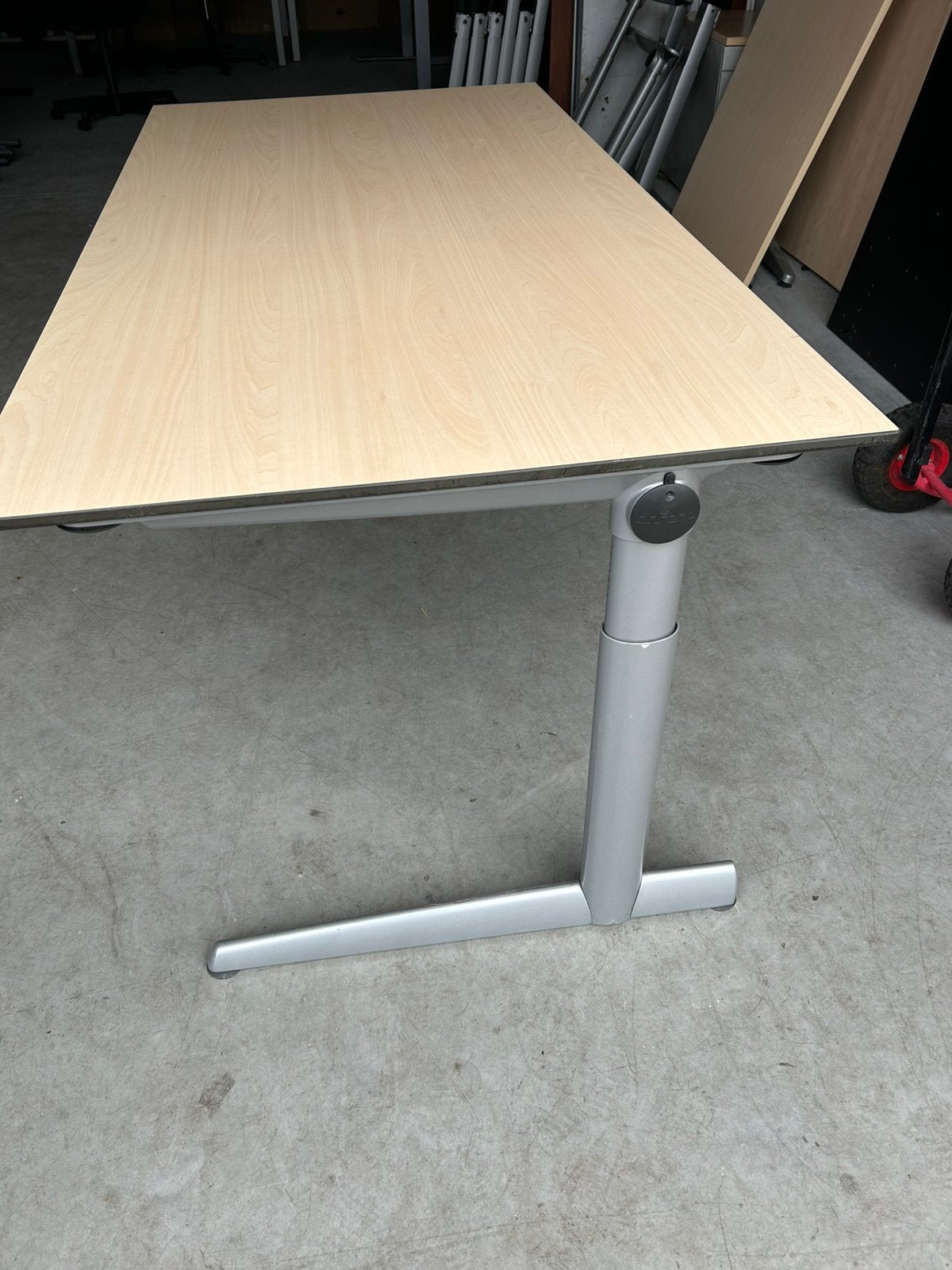 Ahrend bureau 160x 80cm, Huis en Inrichting, Bureaus, Ophalen, Zo goed als nieuw