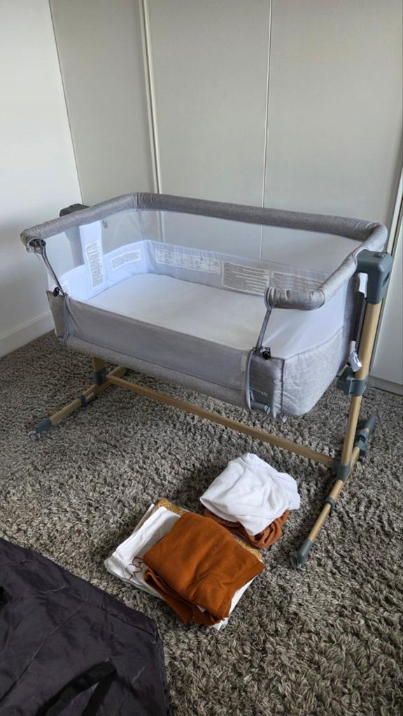 Kinderkraft Co-sleeper - Grijs, verstelbaar wiegje, Ophalen, Zo goed als nieuw, Wieg