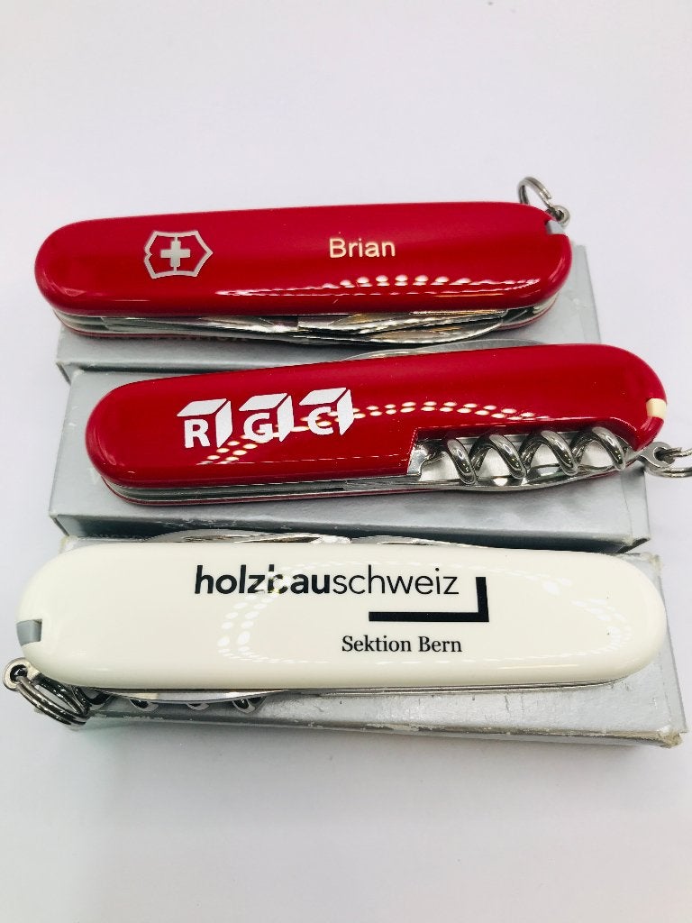 3x Victorinox Spartan With advertisement or name  S2 Swiss, Ophalen of Verzenden, Zo goed als nieuw