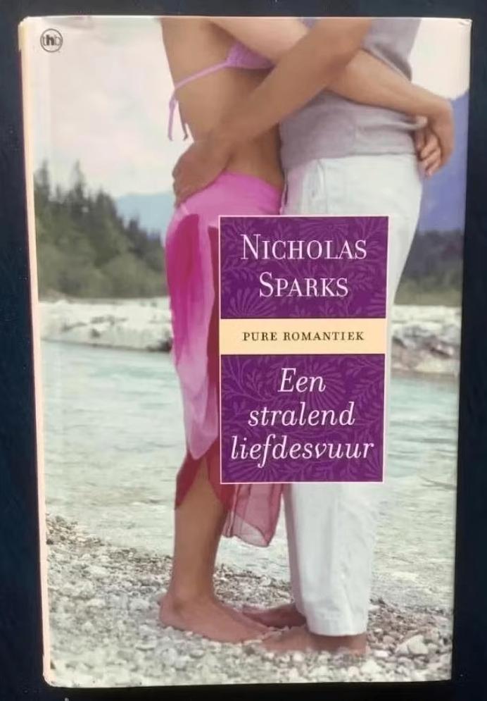 Een stralend liefdesvuur; Nicholas Sparks; 9789044317534, Boeken, Ophalen of Verzenden, Zo goed als nieuw