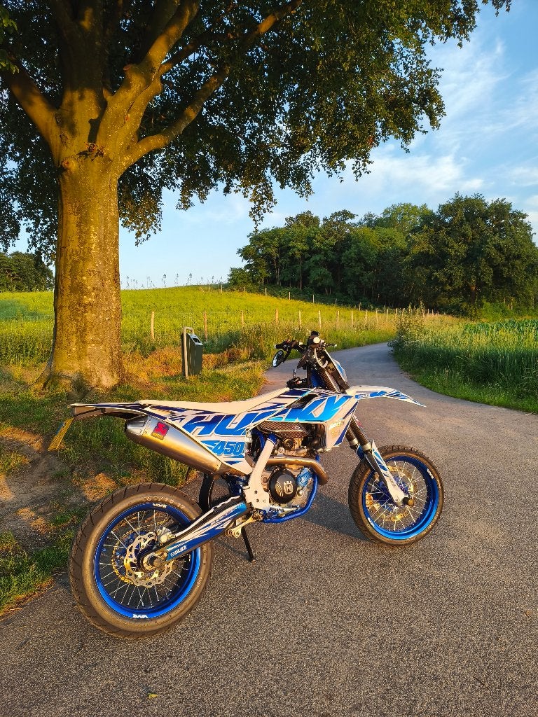 Husqvarna fe 450 bj2017 Supermoto A2, Motoren, 450 cc, Gebruikt, Particulier, Minimaal motorrijbewijs A2