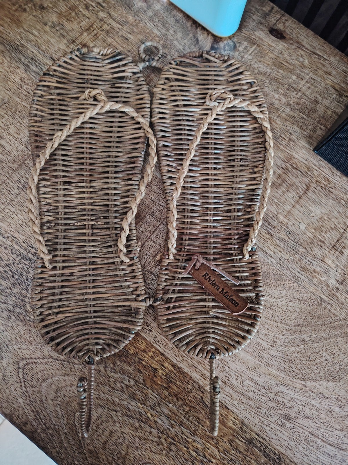 Riviera Maison Rattan Badslippers met Ophanghaak, Ophalen of Verzenden, Natuurlijk materiaal, Bruin, Landelijk