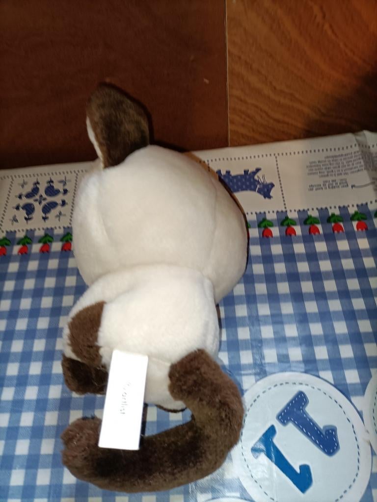 Siamees knuffel kat Artlist 24 cm met blauwe ogen, Ophalen of Verzenden, Zo goed als nieuw