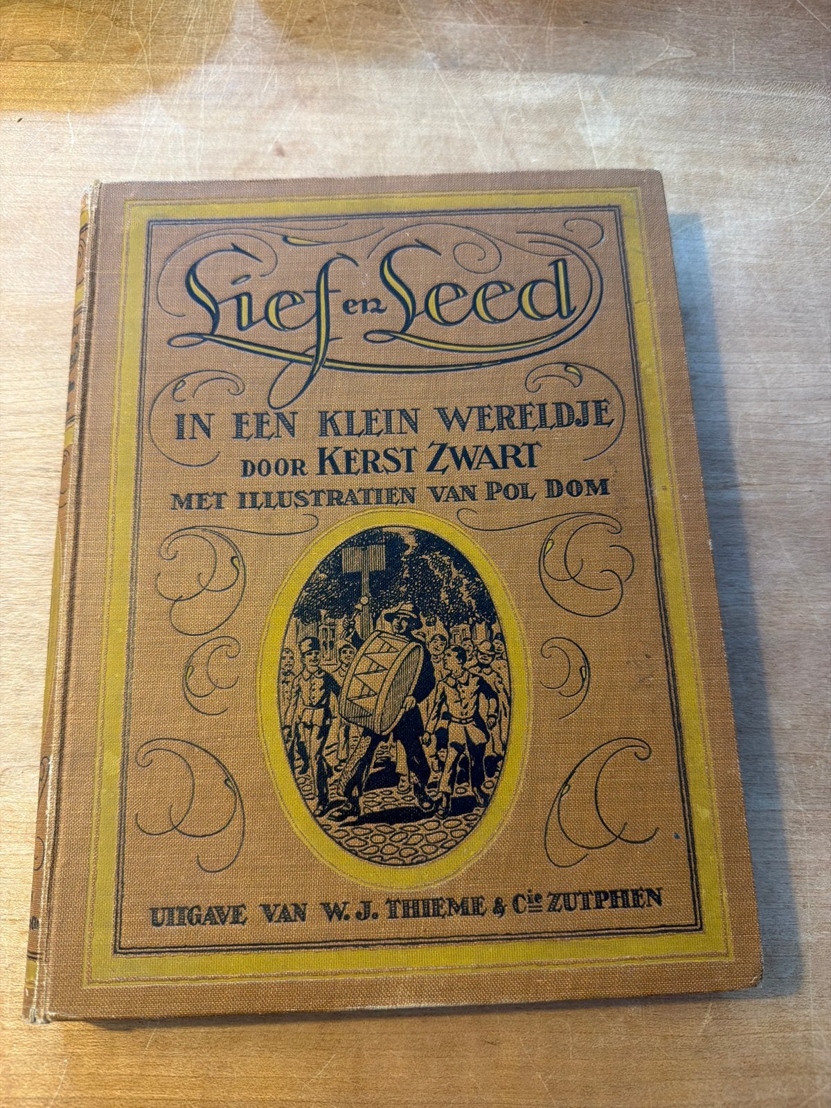 Lief en Leed in een Klein Wereldje - Kerst Zwart (1919), Ophalen of Verzenden, Gelezen, Fictie algemeen