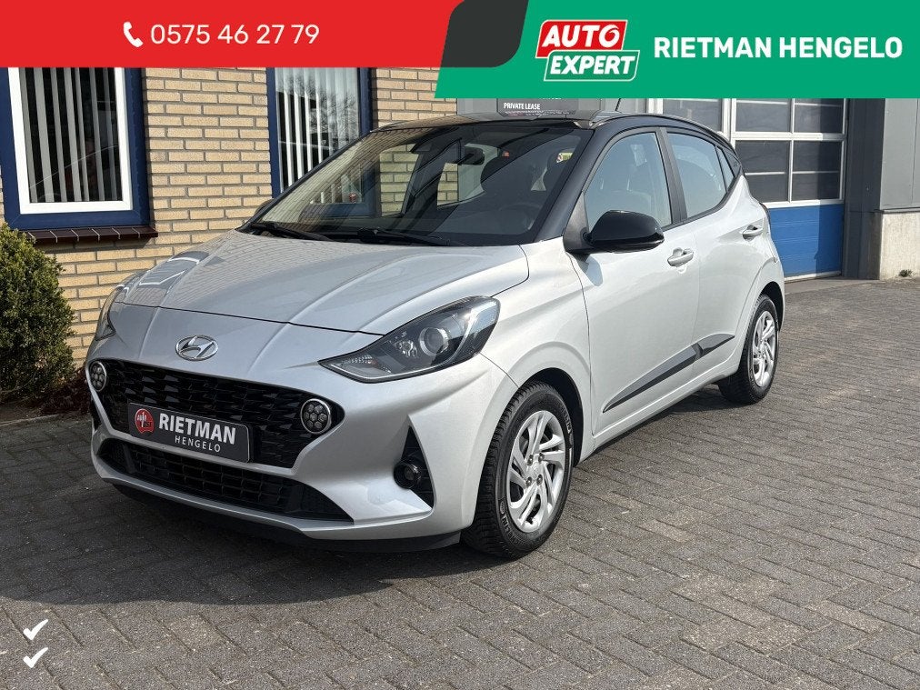 Hyundai i10 1.0 Premium CAMERA-1E EIGENAAR-BTW (bj 2021), Keurmerk '100% Onderhouden', Dealer onderhouden, Gebruikt, 899 kg