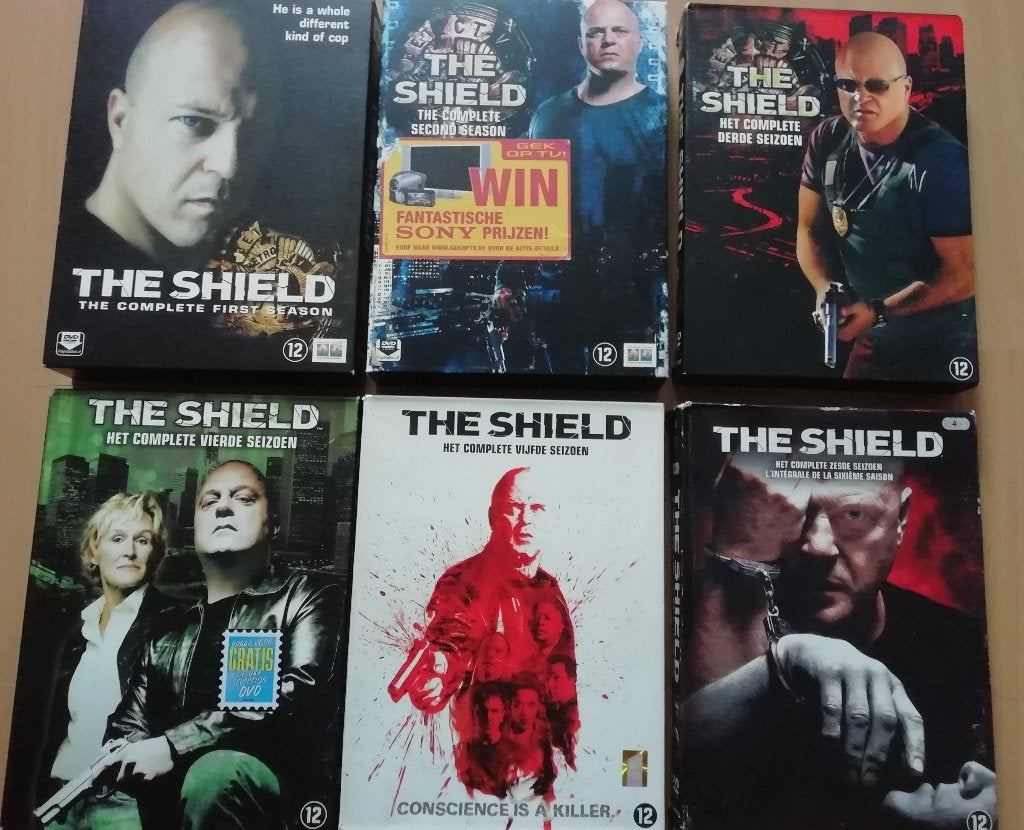 the shield  ( set serie 1-2-3-4-5-6 ), Alle leeftijden, Ophalen of Verzenden, Zo goed als nieuw