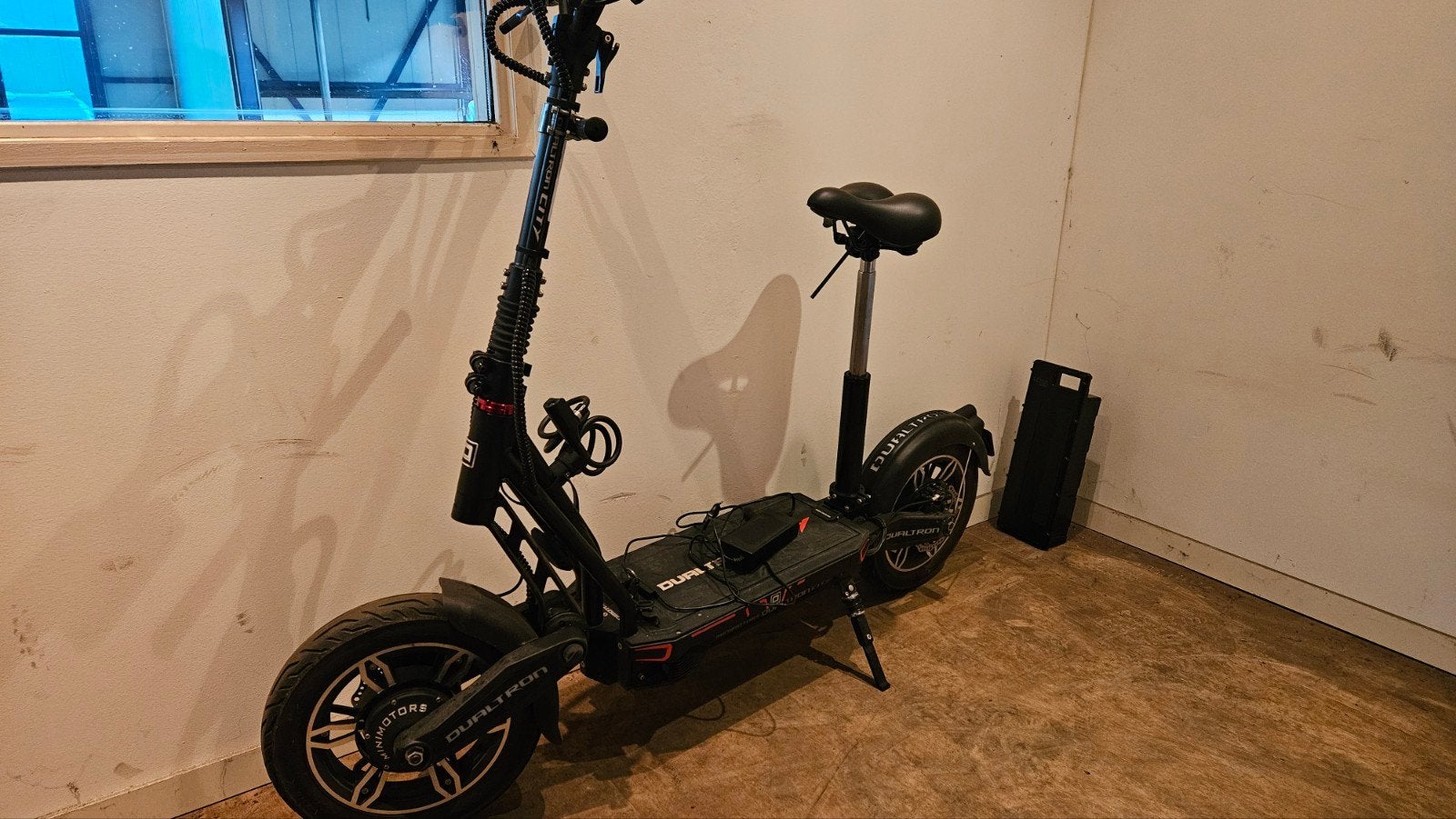 Dualtron City Elektrische Step - Krachtig en Comfortabel, Ophalen, Zo goed als nieuw, Elektrische step (E-scooter), Dualtron