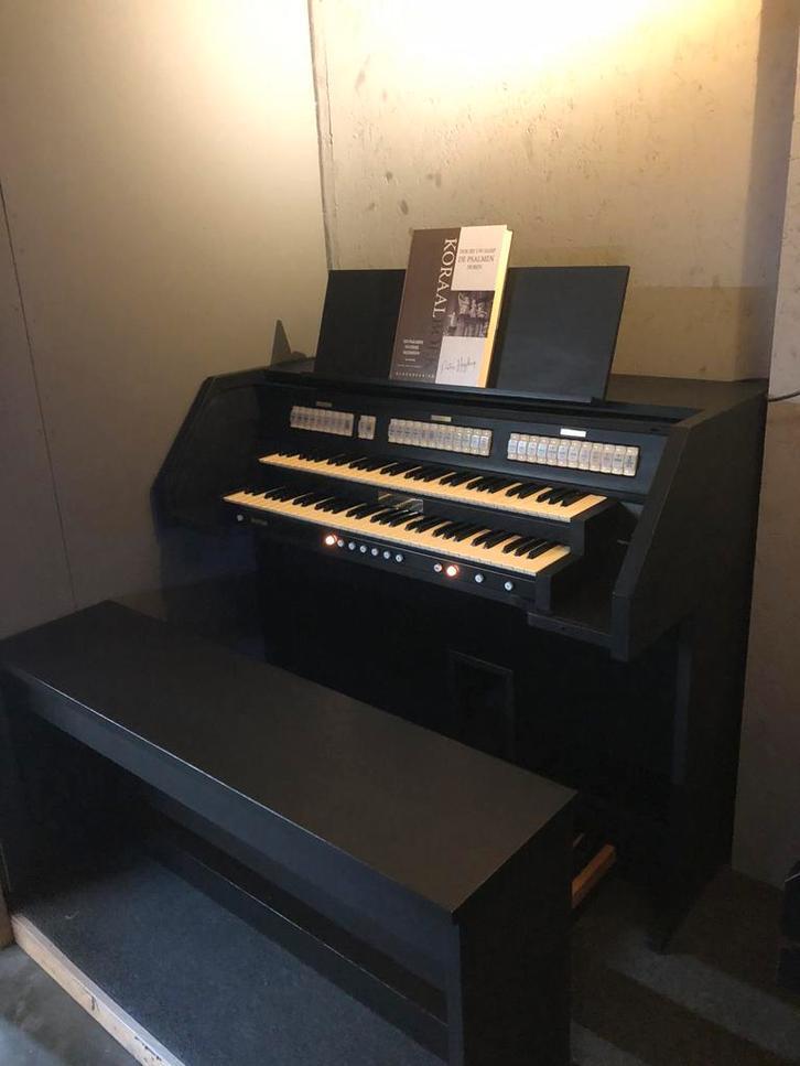 Domus jubileum 227 zwart, Muziek en Instrumenten, Ophalen, Gebruikt, 2 klavieren, Orgel