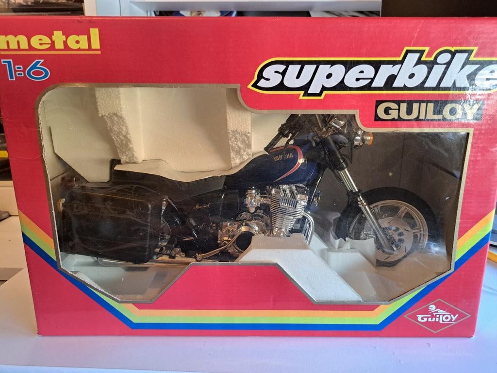 Model 1:6 YAMAHA  xs 1100 ., Ophalen of Verzenden, Zo goed als nieuw