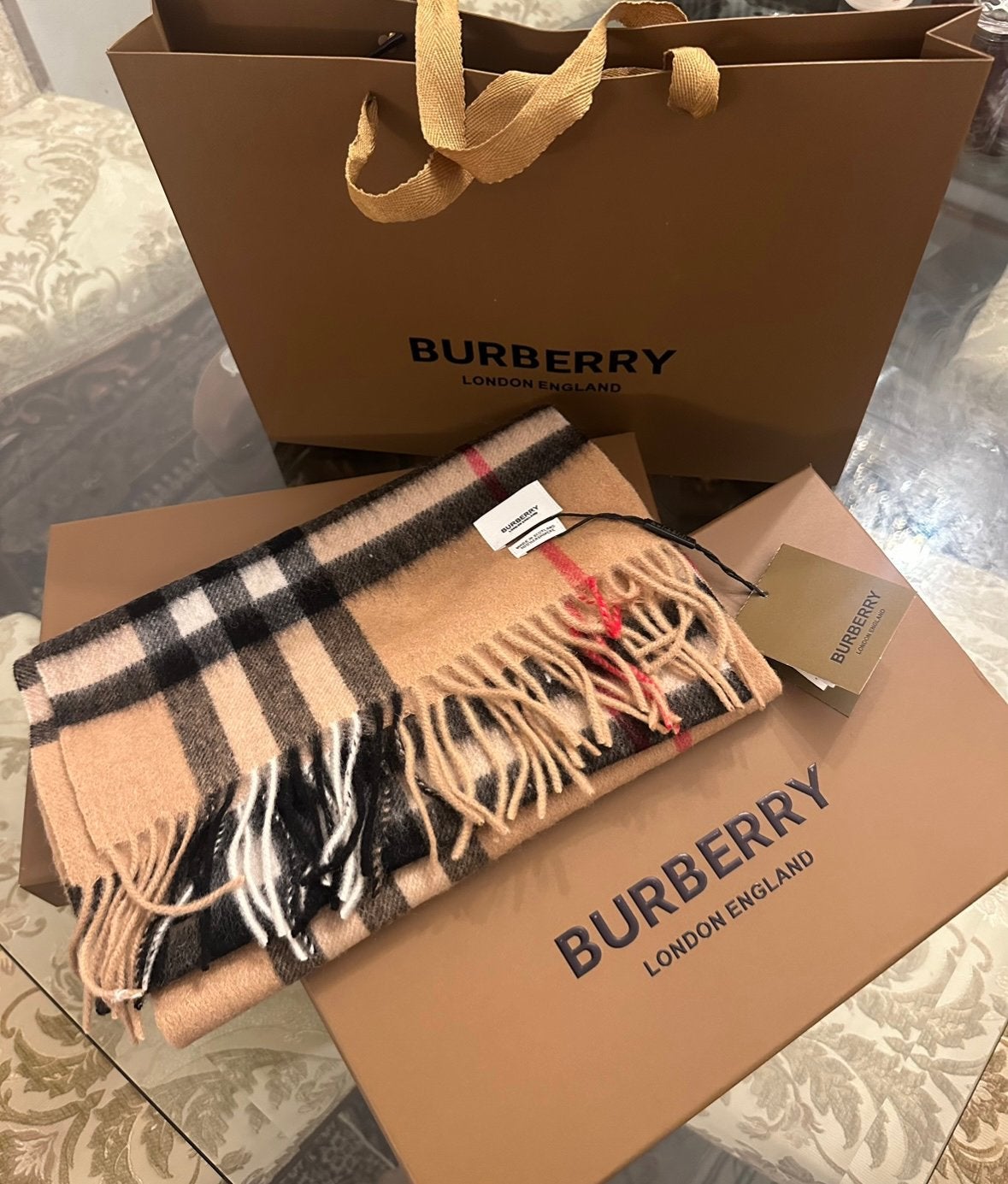 Burberry London Sjaal Cashmere - inclusief verpakking, Ophalen of Verzenden, Nieuw, Maat 46/48 (XL) of groter, Sjaal