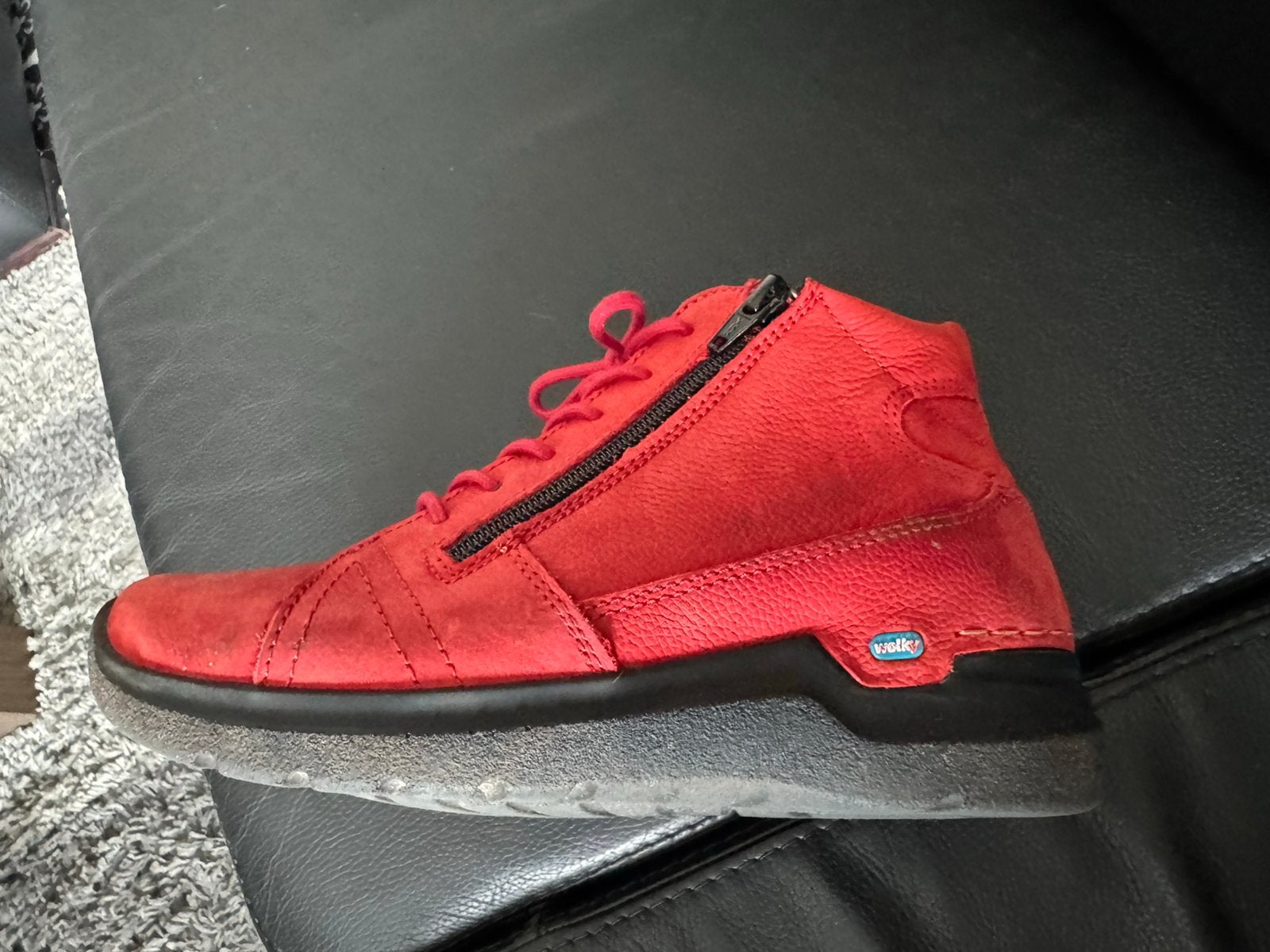 Zgan Wolky schoenen maat 38  type 06606, Kleding | Dames, Schoenen, Zo goed als nieuw, Sneakers of Gympen, Rood, Ophalen of Verzenden