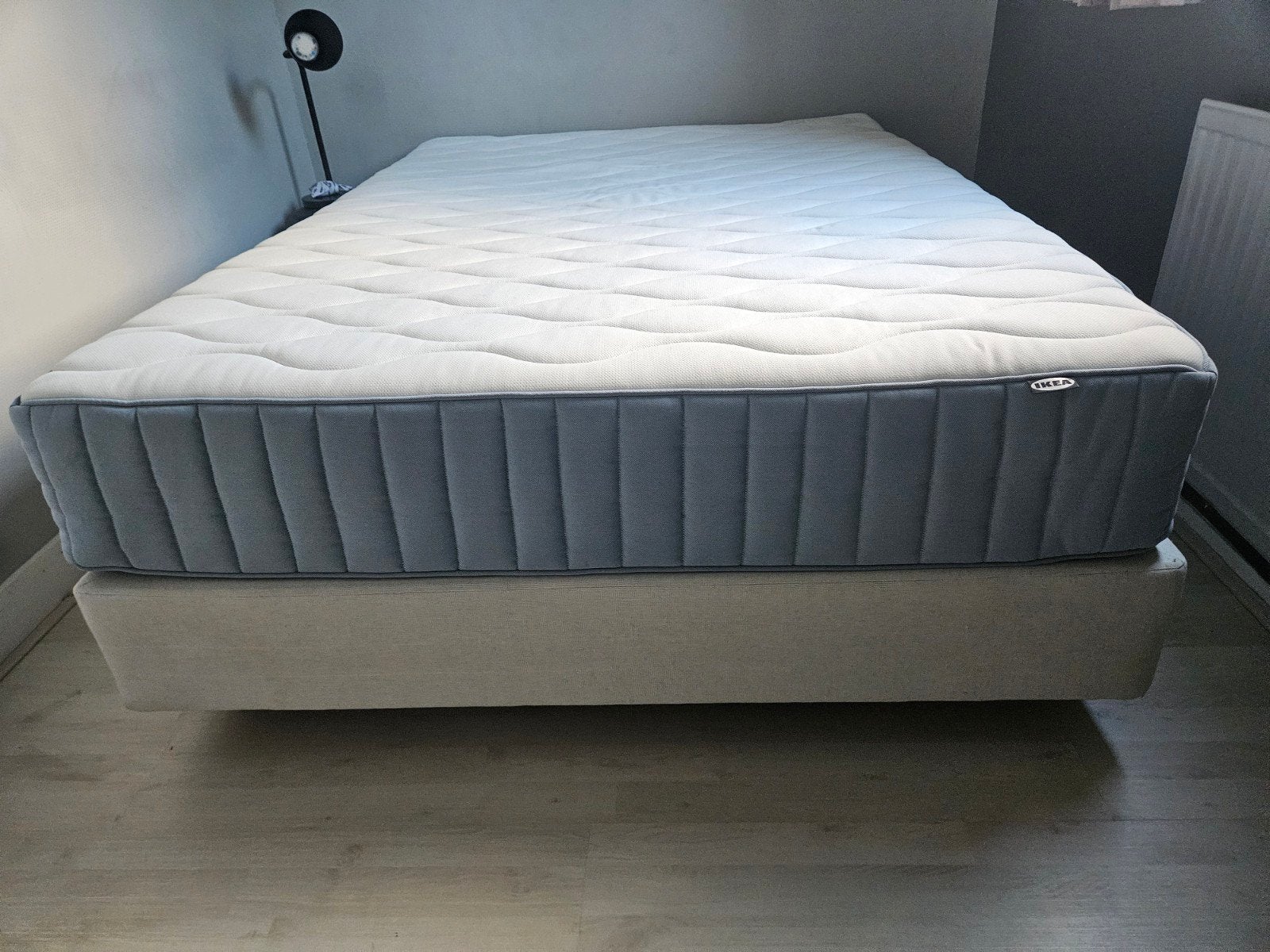 IKEA boxspring 140 x 200 cm met matras en beschermhoes, Ophalen, Gebruikt, Tweepersoons, 140 cm