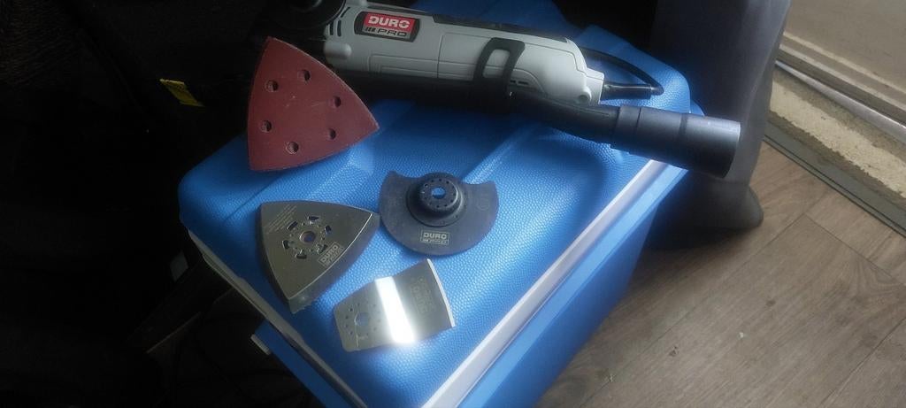 Duro pro multitool met accessoires, Variabele snelheid, Overige typen, Ophalen of Verzenden, Zo goed als nieuw