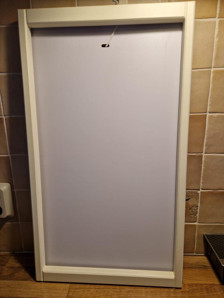 Lijst voor kalender, Ophalen, Zo goed als nieuw, Hout, 50 tot 75 cm