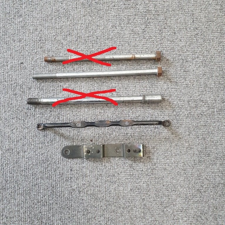 Wielas, wiel as subframe Aprilia SR 50 | SR50 sub frame (220, Fietsen en Brommers, Ophalen of Verzenden, Gebruikt, Frame, Aprilia