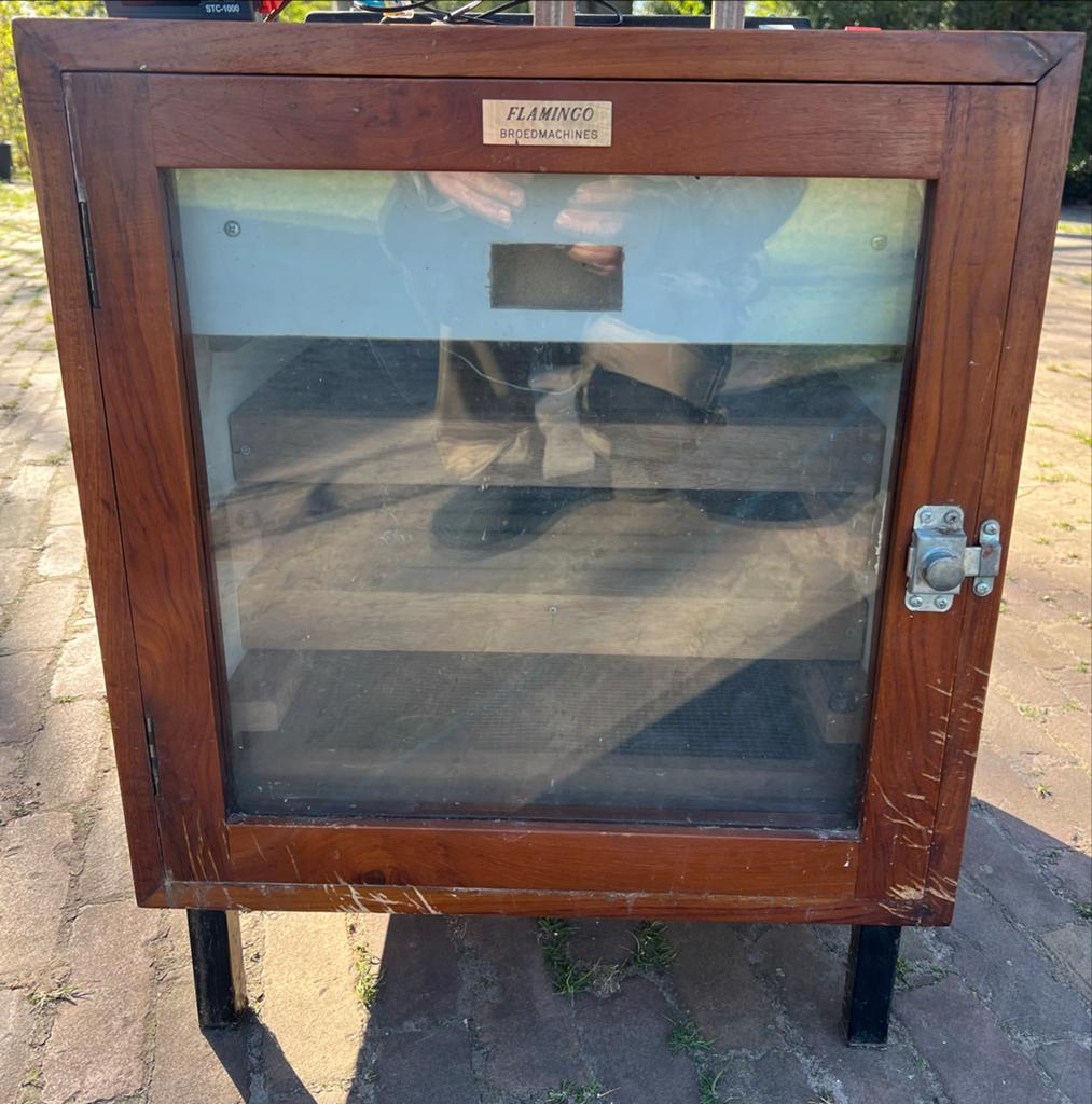Flamingo broedmachine te koop, Dieren en Toebehoren, Ophalen, Broedmachine