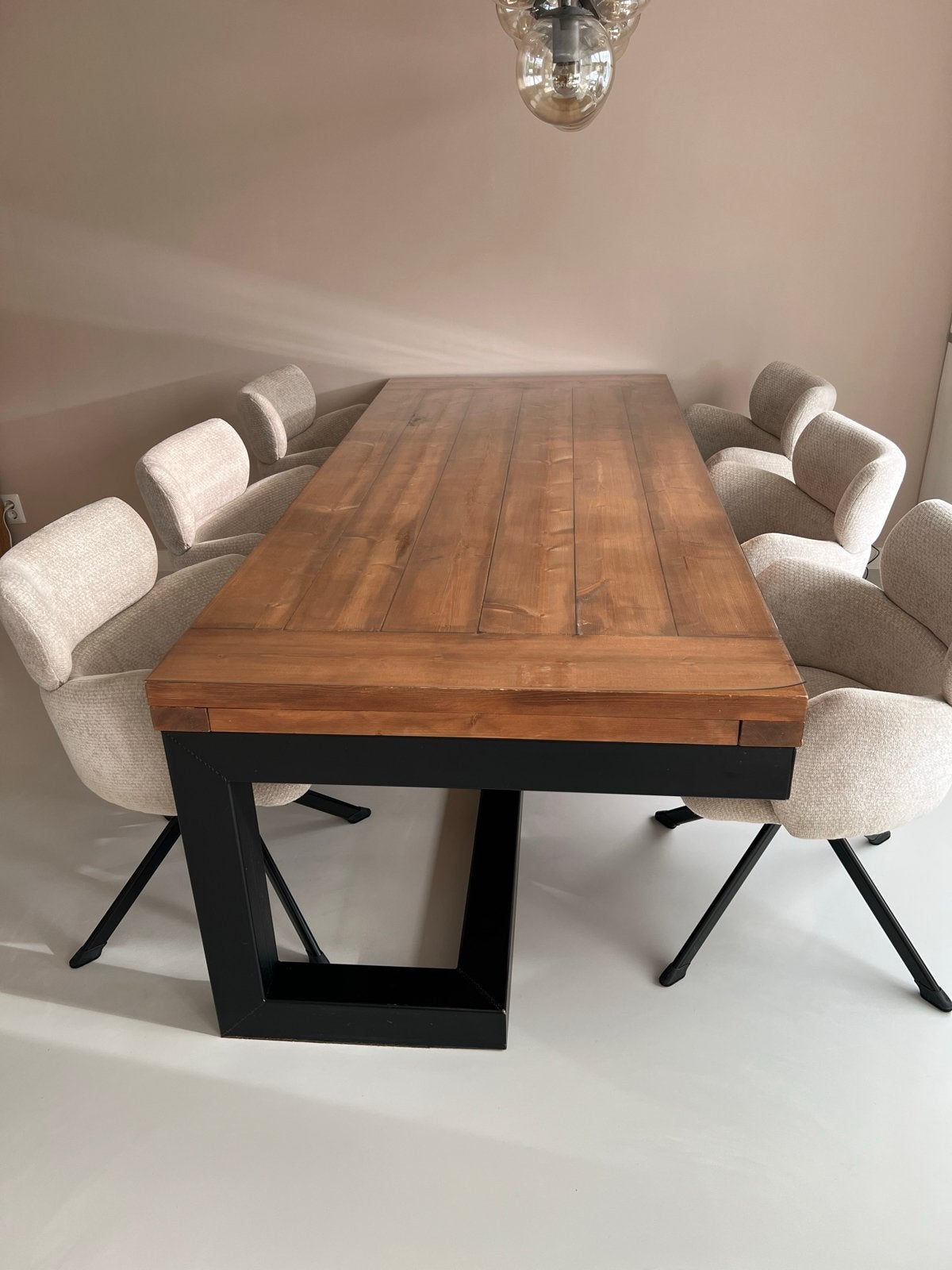 Steigerhouten eettafel met stalen onderstel snake, Ophalen, 200 cm of meer, 50 tot 100 cm, Zo goed als nieuw