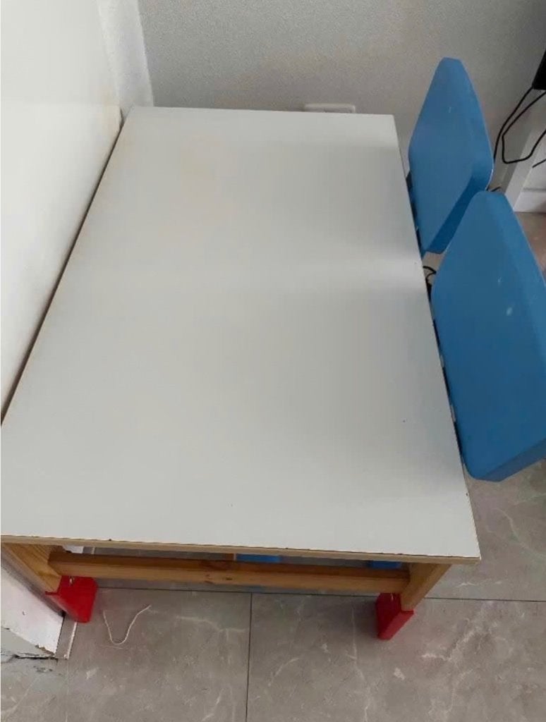 Tafeltje met stoeltjes, Kinderen en Baby's, Kinderkamer | Tafels en Stoelen, Ophalen, Gebruikt, Tafel(s) en Stoel(en)