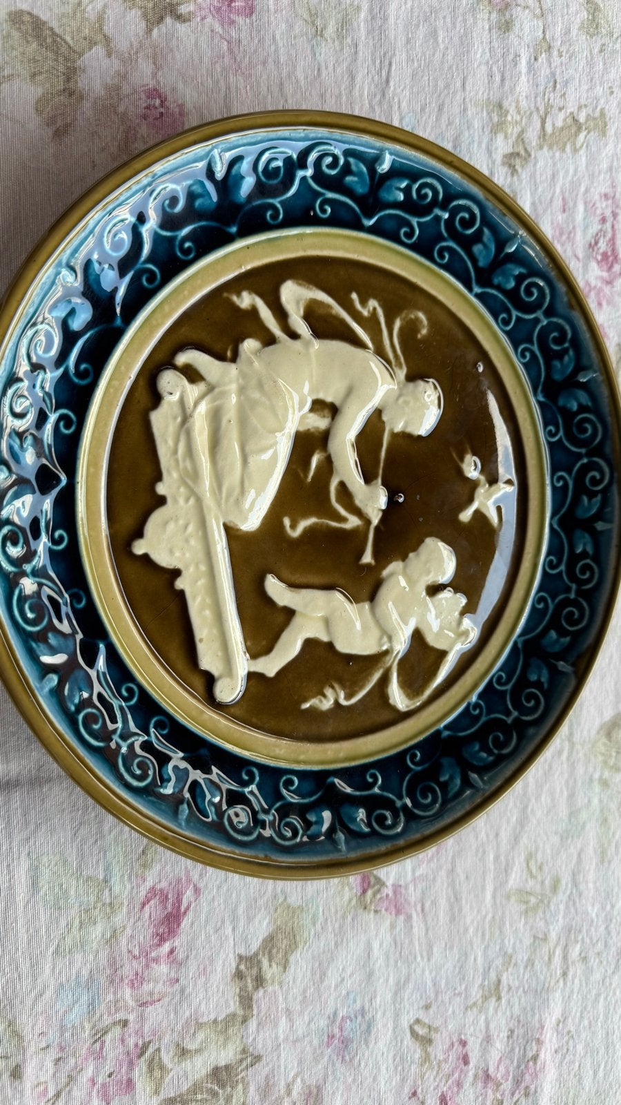 Antiek wandbord met mythologische voorstelling, 25cm, Antiek en Kunst, Ophalen