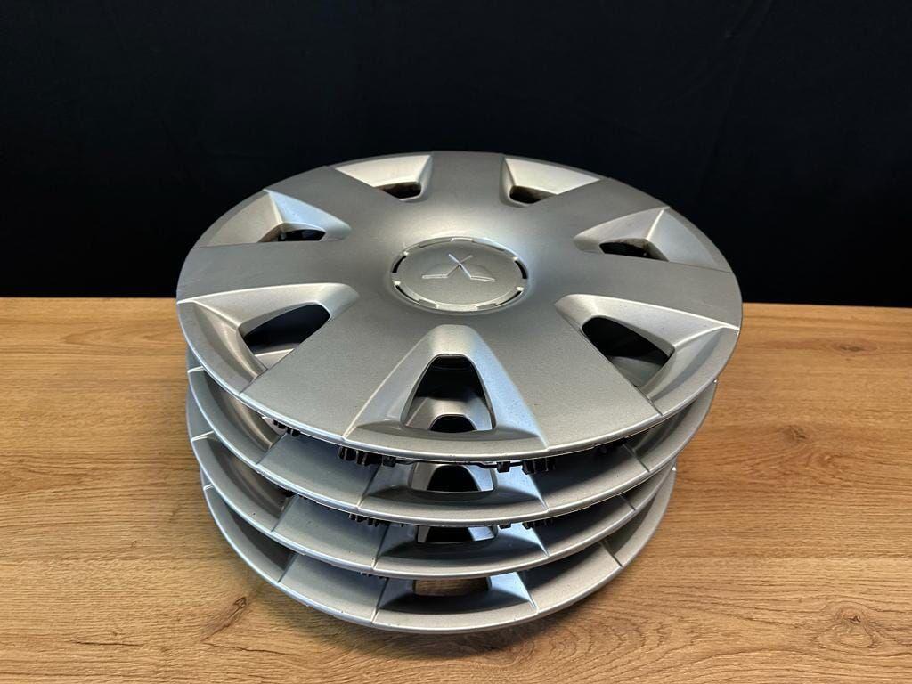 Mitsubishi Colt Wieldoppen set van 4, 16 inch, Auto diversen, Wieldoppen, -, -, Ophalen of Verzenden, Zo goed als nieuw