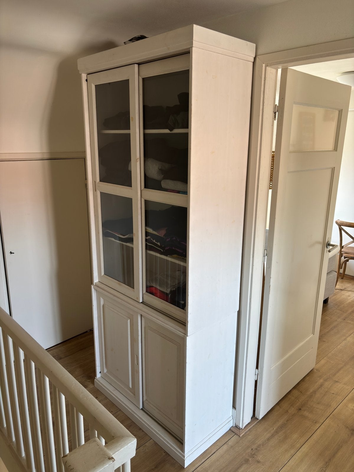 Ikea kast met glazen deuren en schuifdeuren, Huis en Inrichting, Kasten | Vitrinekasten, Ophalen, Gebruikt, 200 cm of meer, 50 tot 100 cm