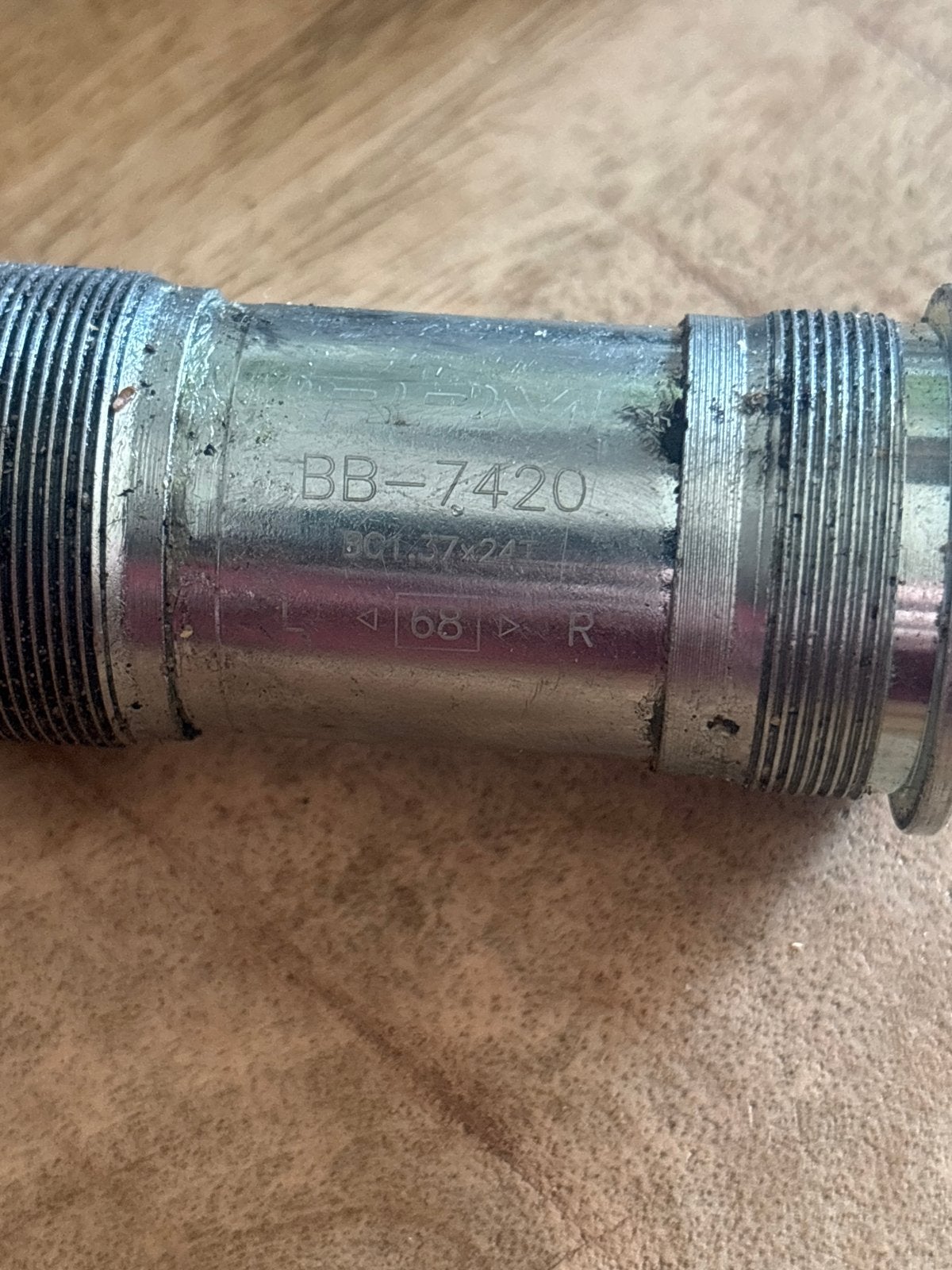 Gebruikte Shimano BB-7420 trapas in goede staat, Ophalen of Verzenden, Gebruikt, Crankstel of Pedalen