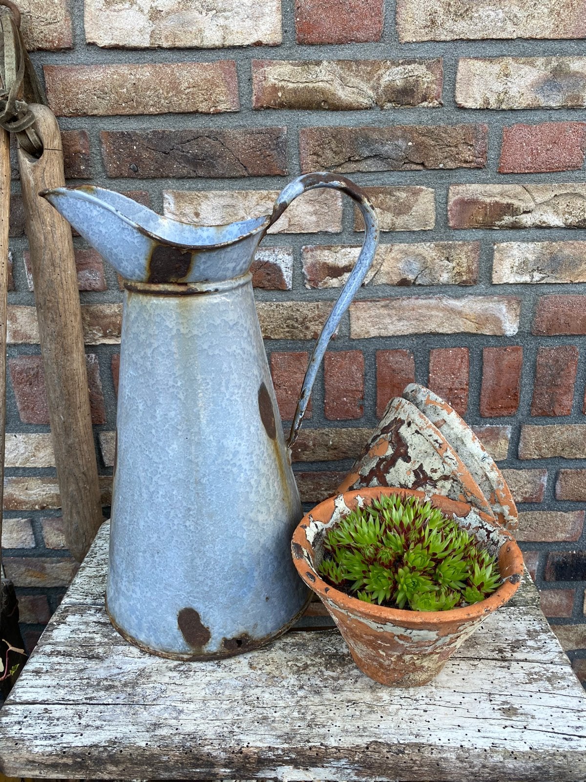 Brocante oude verweerde emaille waterkan, Ophalen of Verzenden