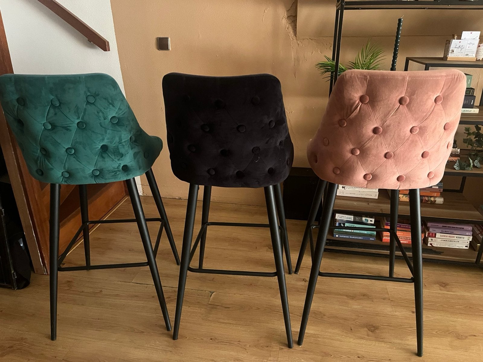 Velvet barstoelen 3x, 3 krukken, Ophalen, Zo goed als nieuw, 60 tot 90 cm
