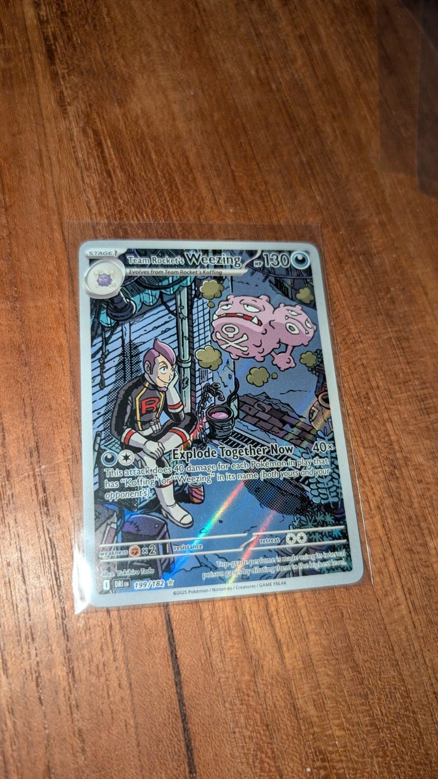 Team Rocket's Weezing 197/182 Pokémon kaart, Ophalen of Verzenden, Zo goed als nieuw, Losse kaart, Foil