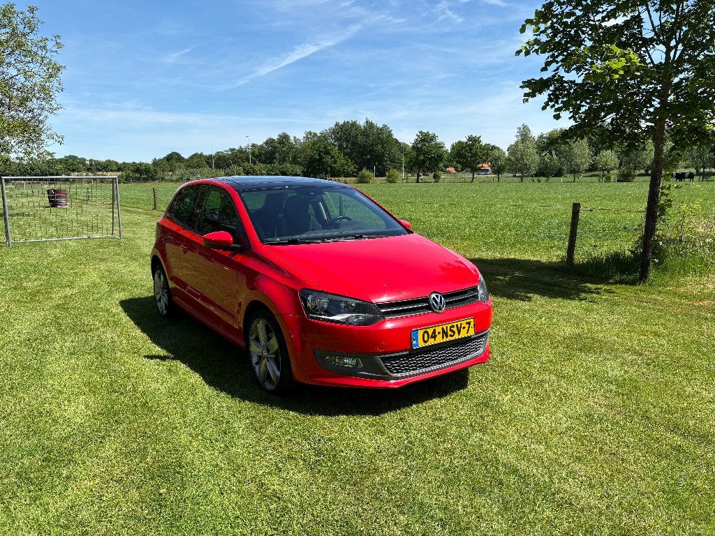 Volkswagen Polo 1.2 TSI 77 kW DSG Automaat | 2010 | Rood, Auto's, Volkswagen, Euro 5, Stof, 40 €/maand, Zwart
