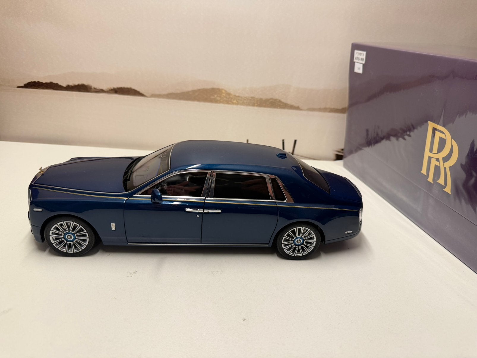 1:18 OEM Phantom VIII, Ophalen of Verzenden, Nieuw, Auto, Overige merken