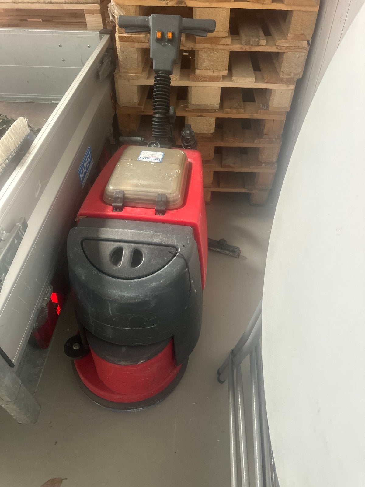 Compacte schrobmachine - Ideaal voor kleine ruimtes, Ophalen of Verzenden, Gebruikt, Schrobmachine