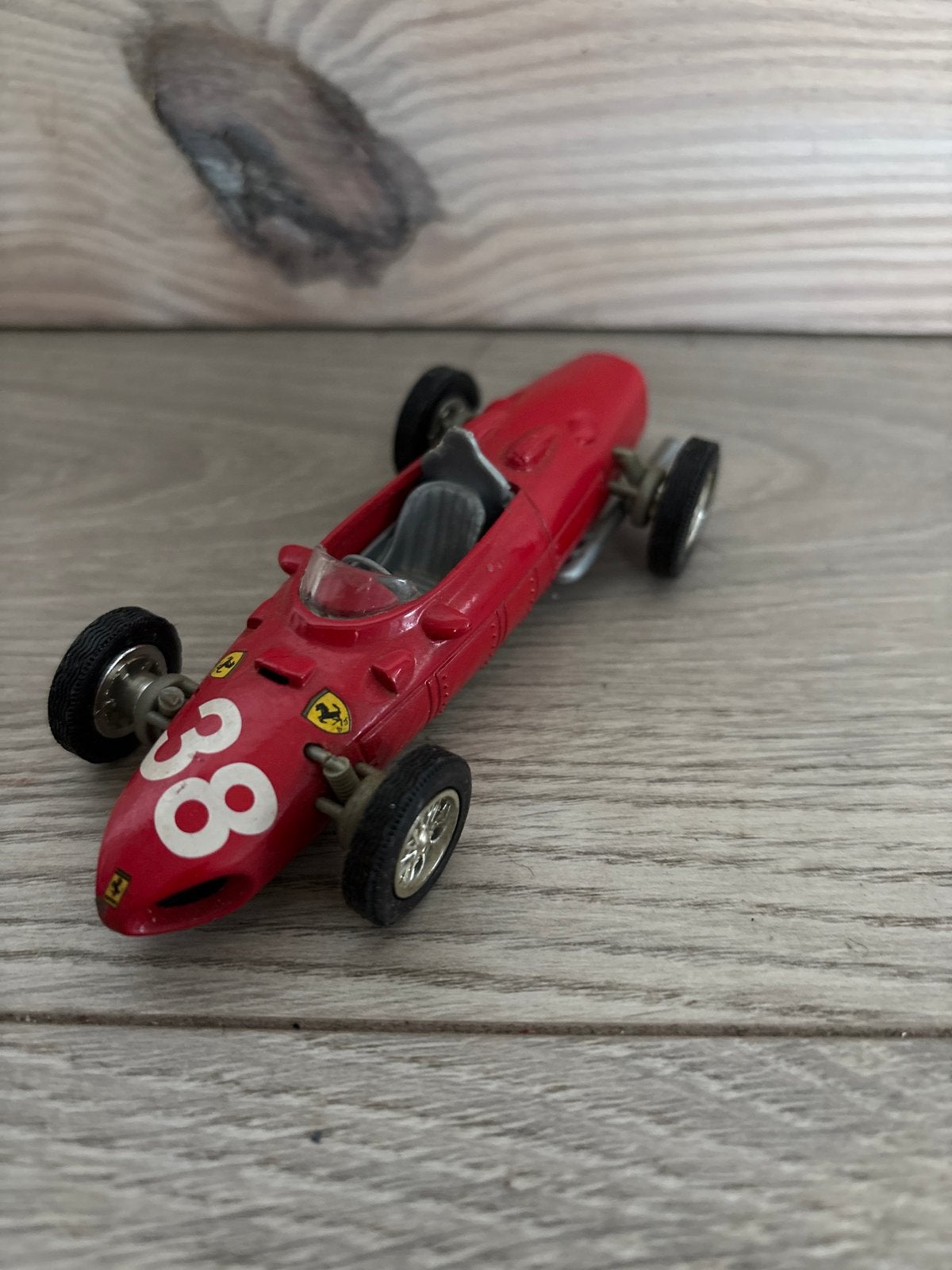Maisto Ferrari 156 F1 1961 "Sharknose" Shell modelauto, Ophalen of Verzenden, Gebruikt